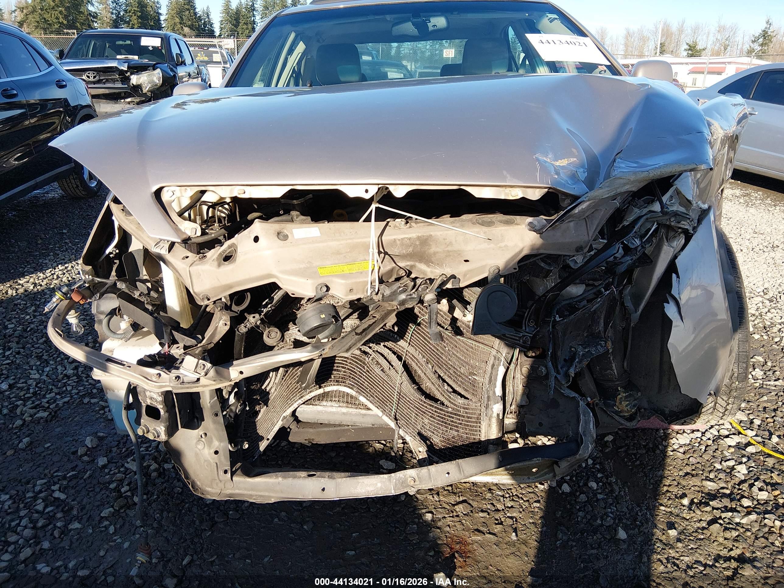 TOYOTA CAMRY image 6