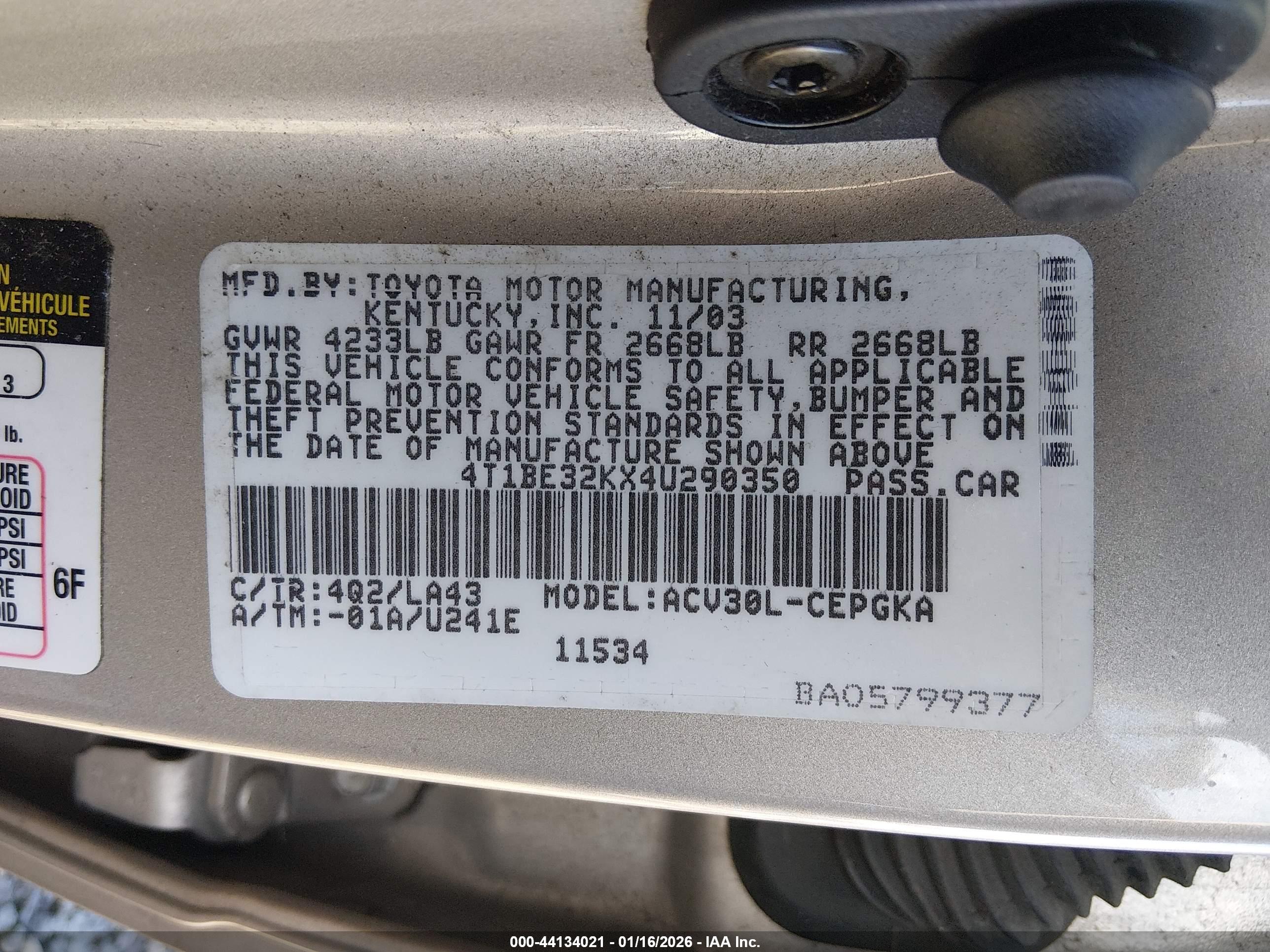 TOYOTA CAMRY image 9