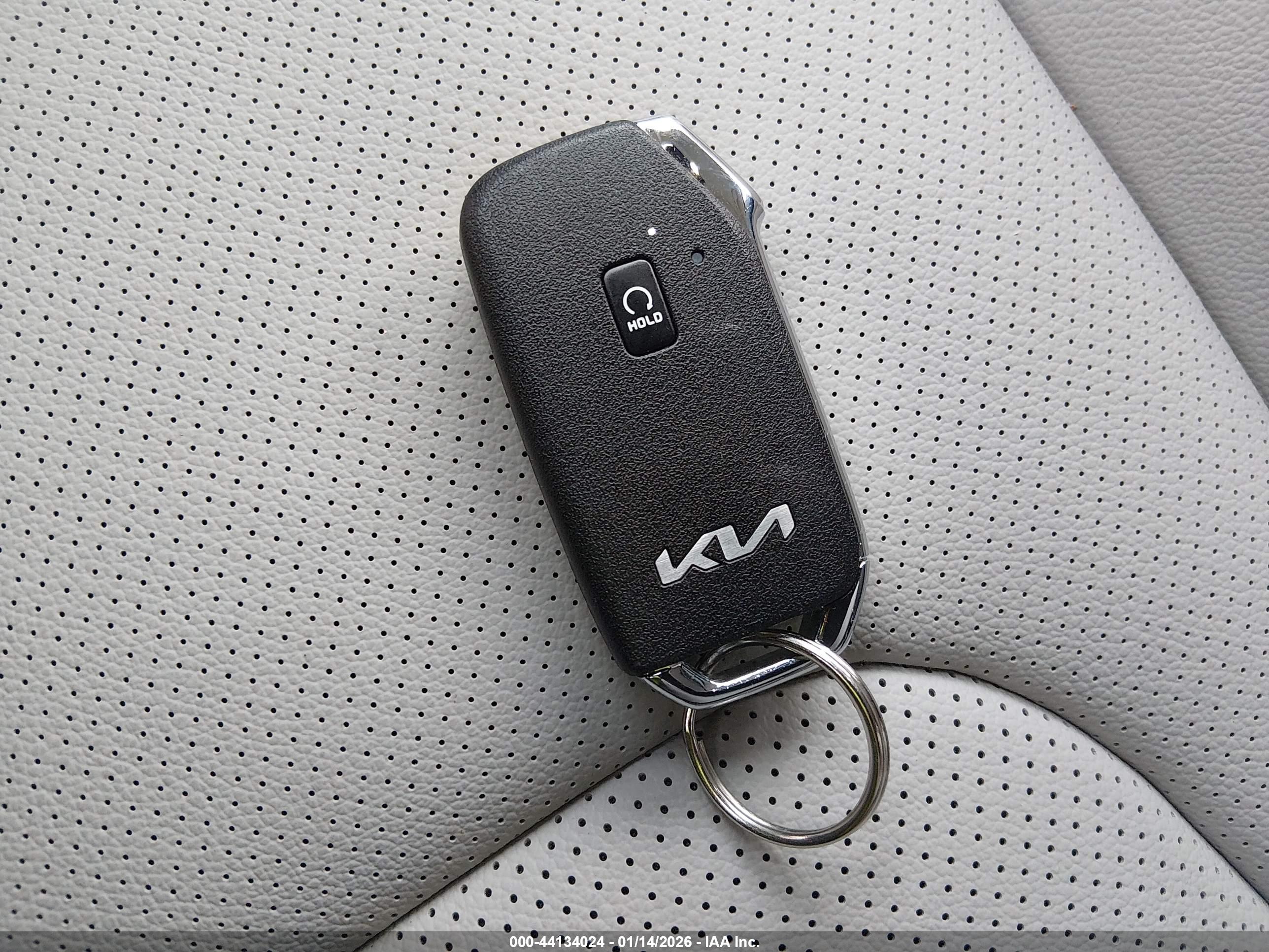 KIA SPORTAGE image 11