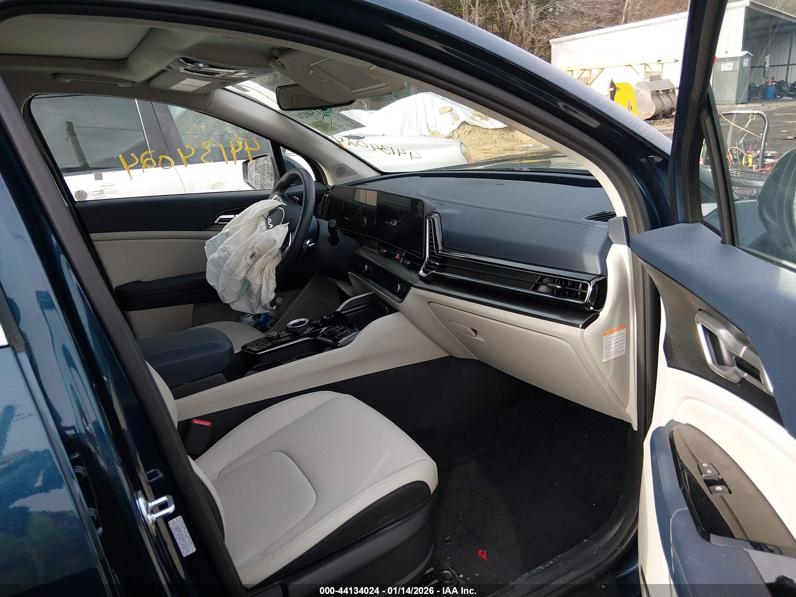 KIA SPORTAGE image 5