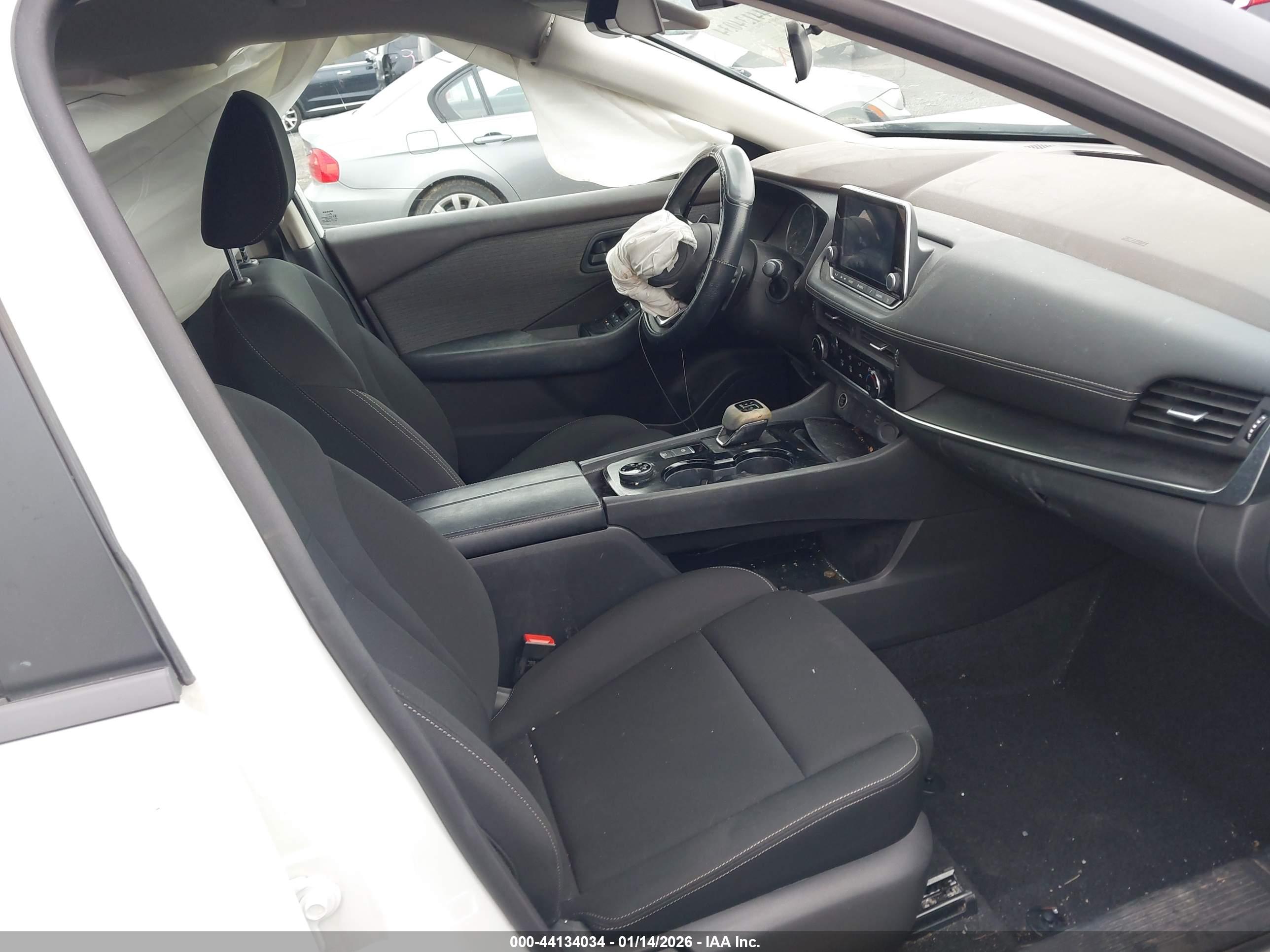 NISSAN ROGUE image 5