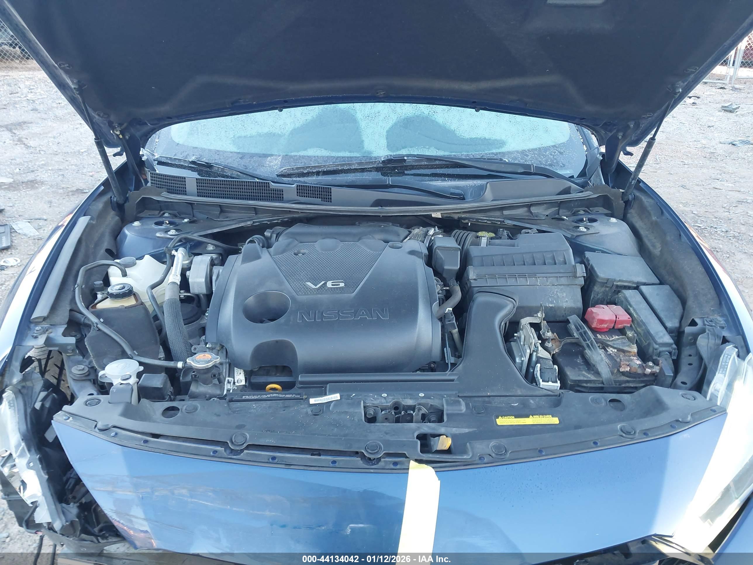 NISSAN MAXIMA image 10