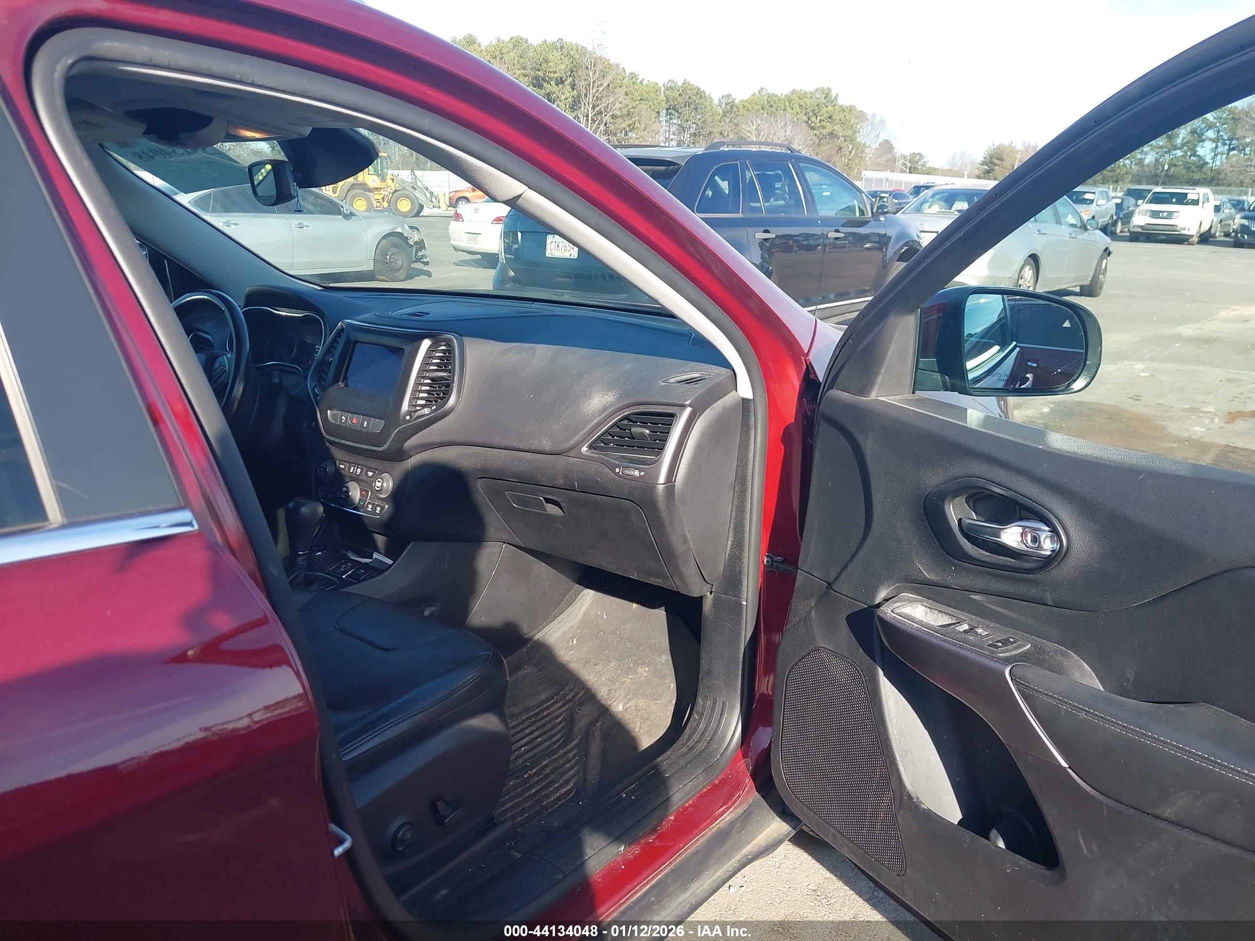 JEEP CHEROKEE image 5