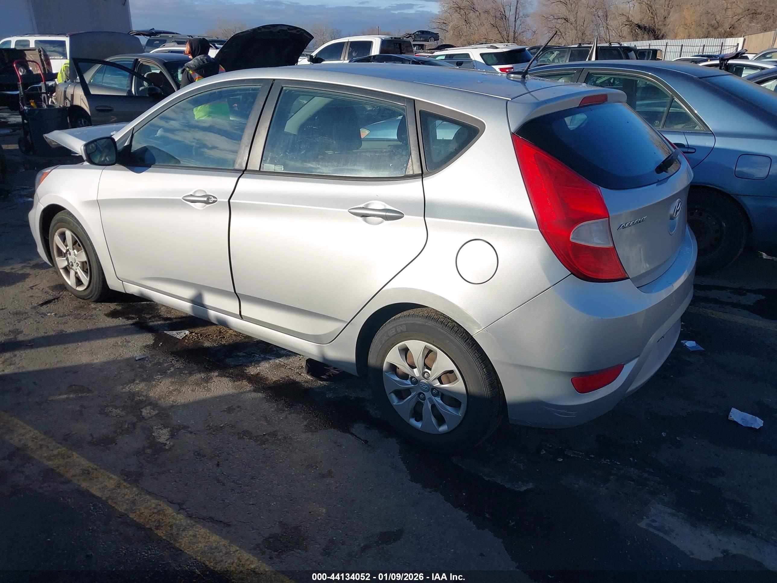HYUNDAI ACCENT image 3