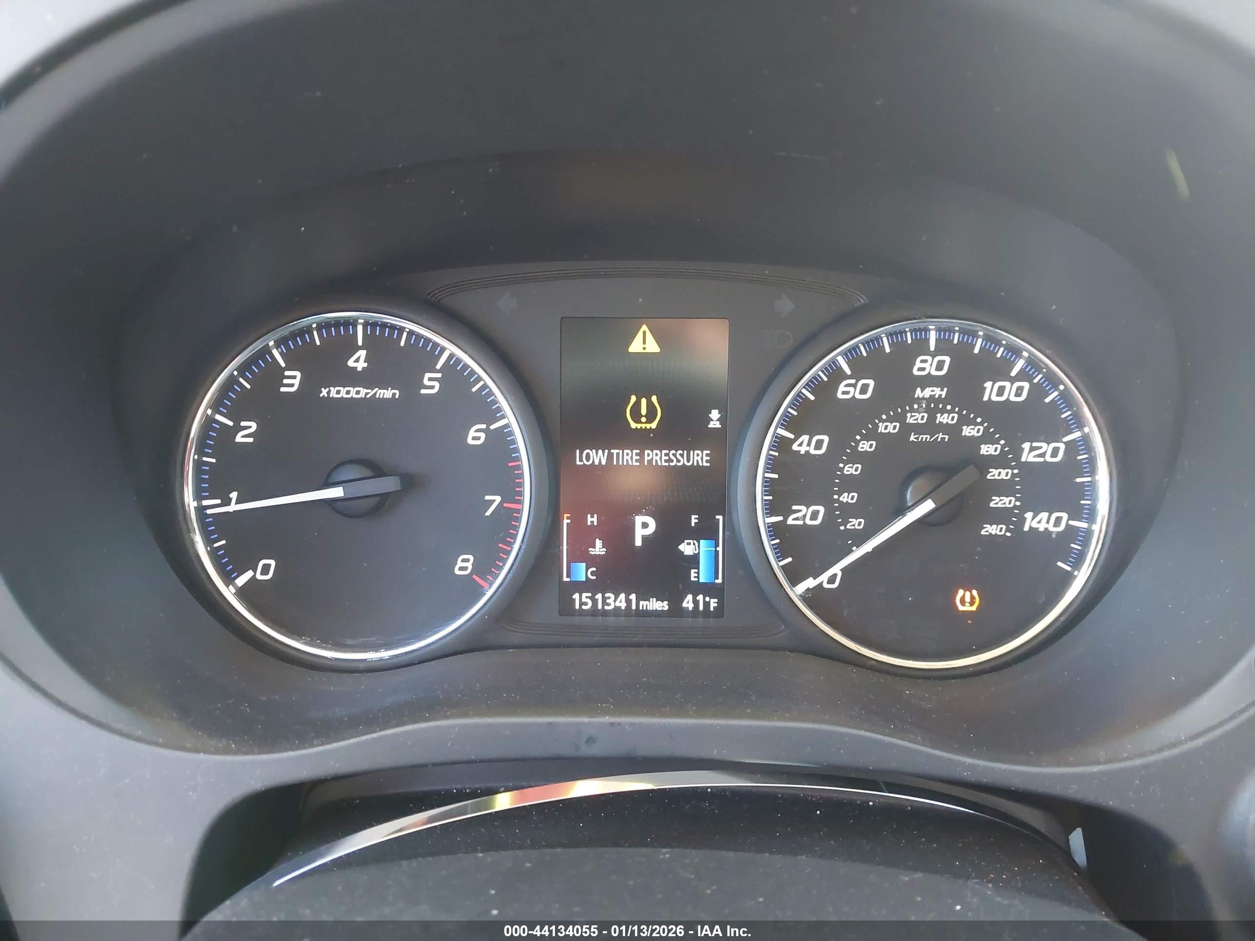 MITSUBISHI OUTLANDER image 7