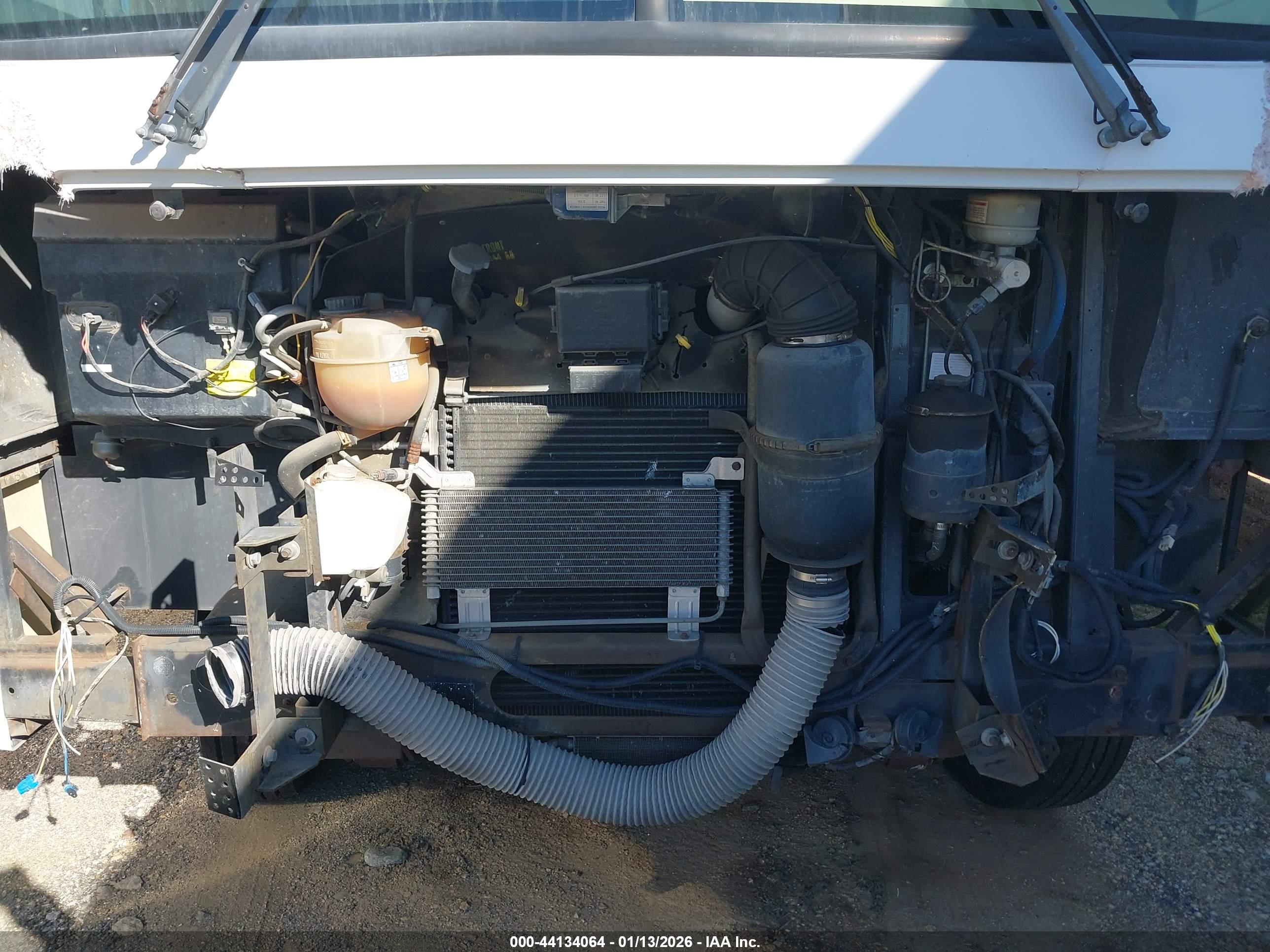 FORD F550 image 10