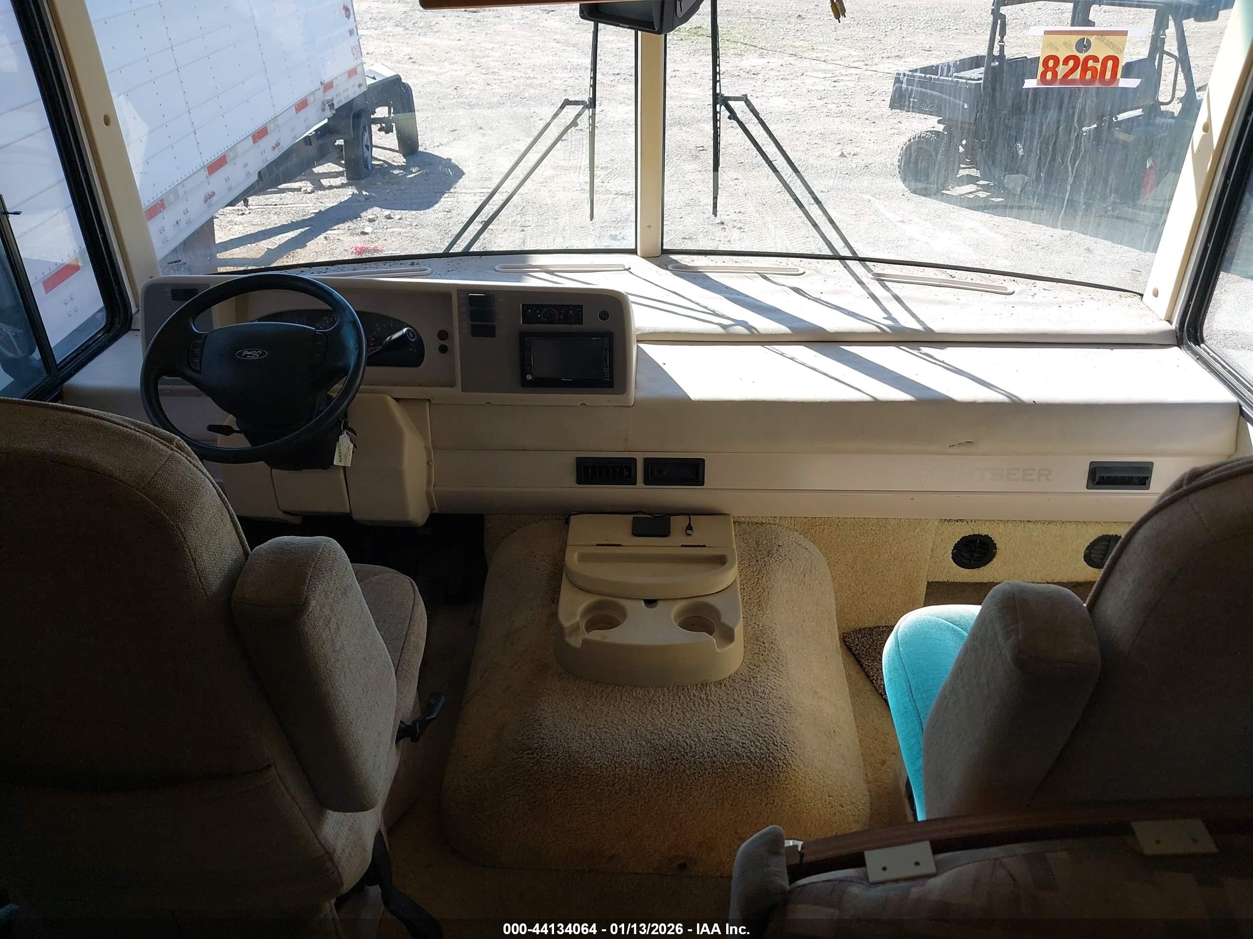 FORD F550 image 5