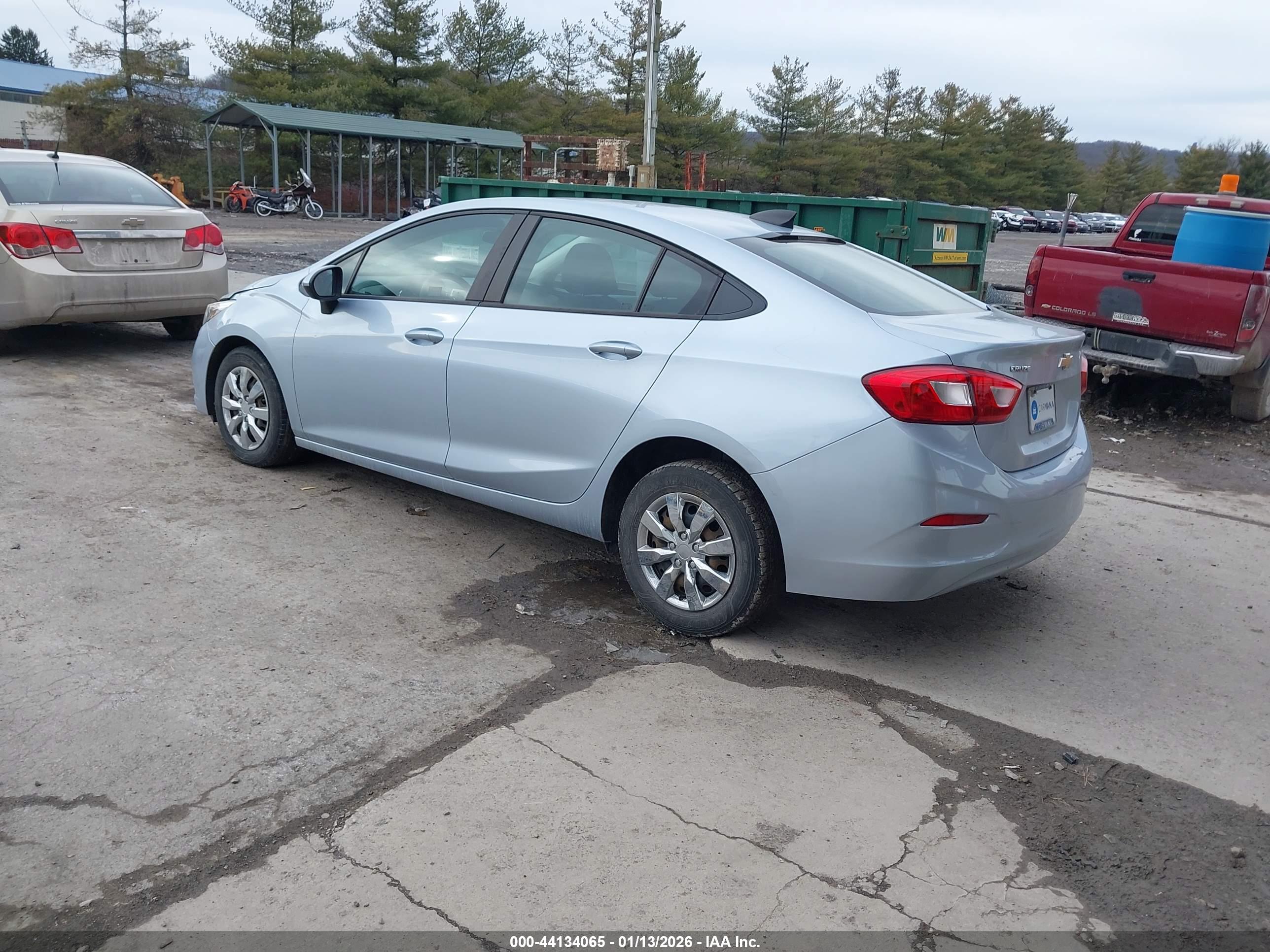 CHEVROLET CRUZE image 3