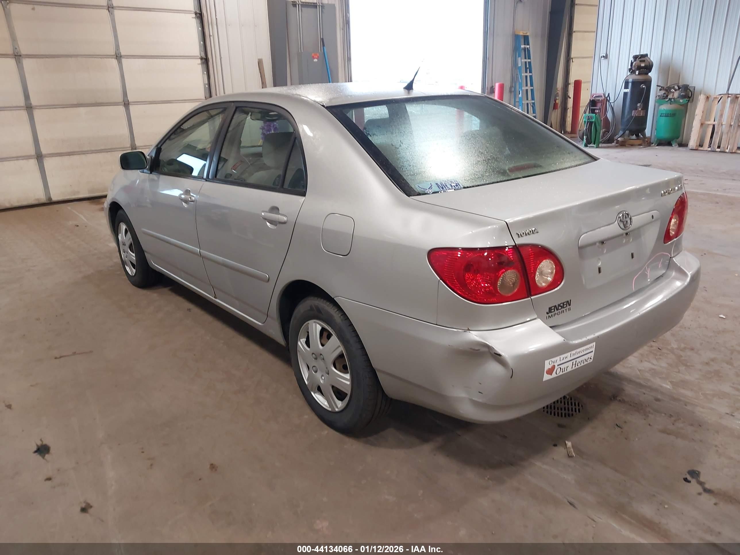 TOYOTA COROLLA image 3