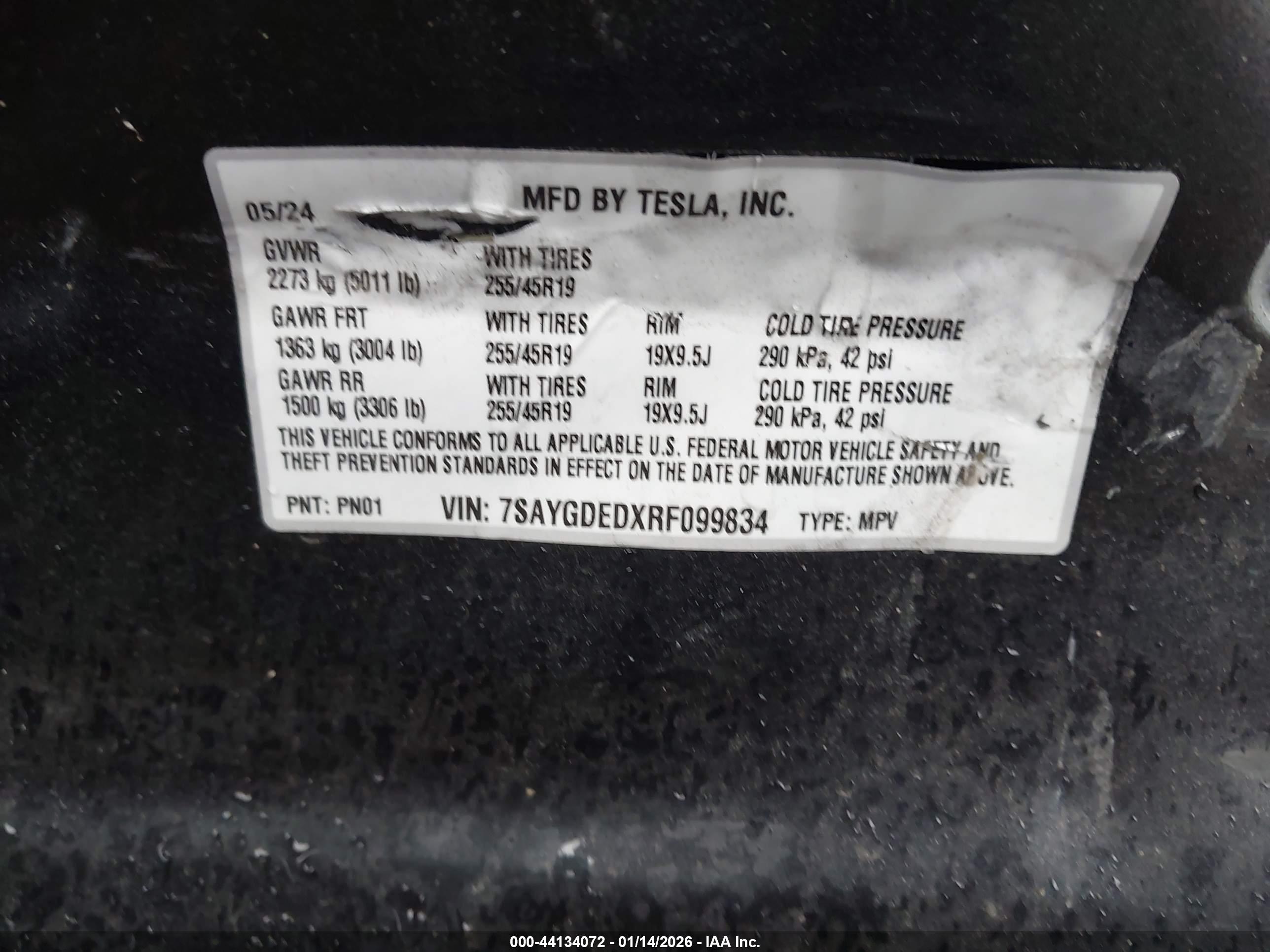 TESLA MODEL image 9