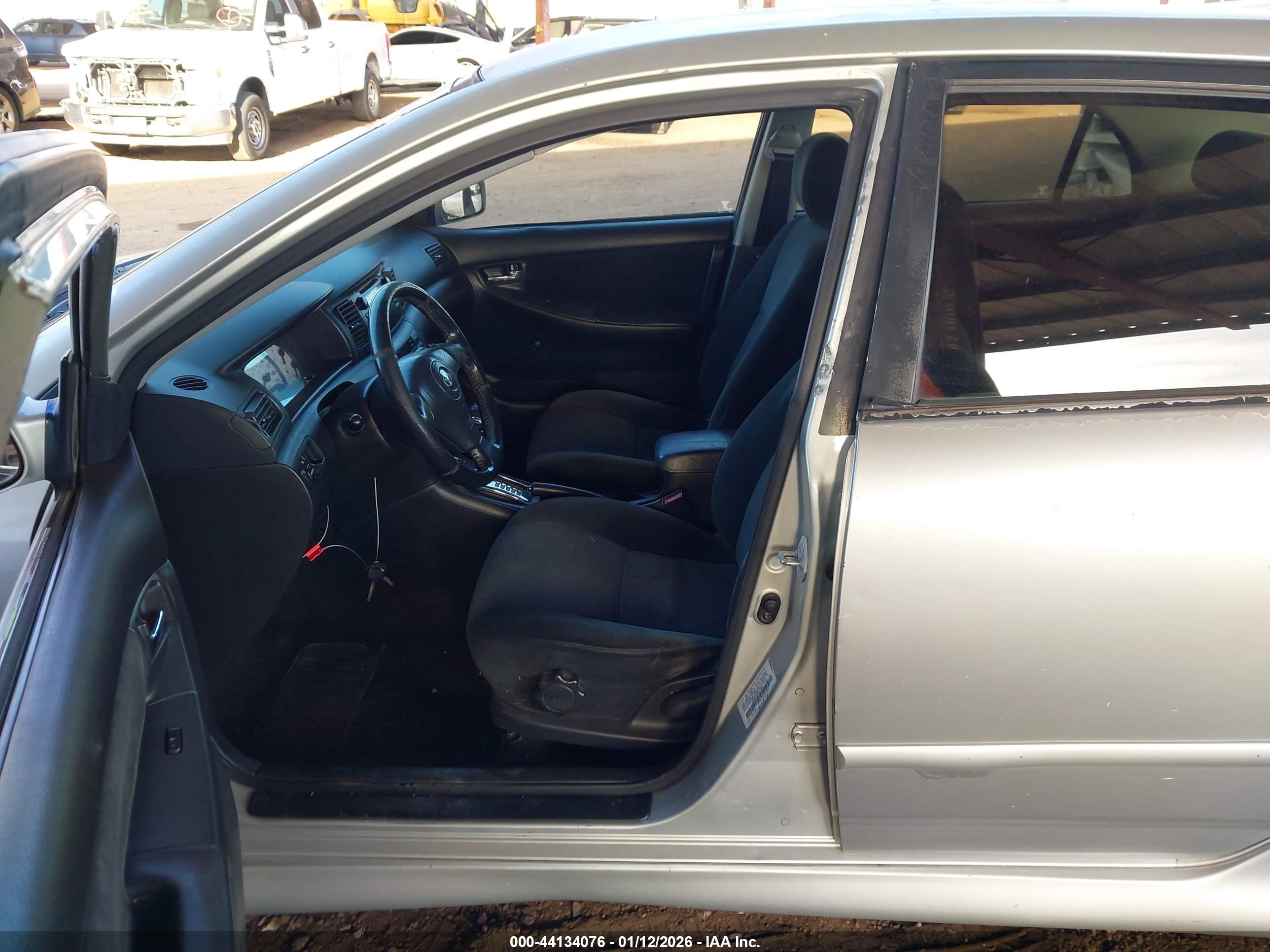 TOYOTA COROLLA image 5