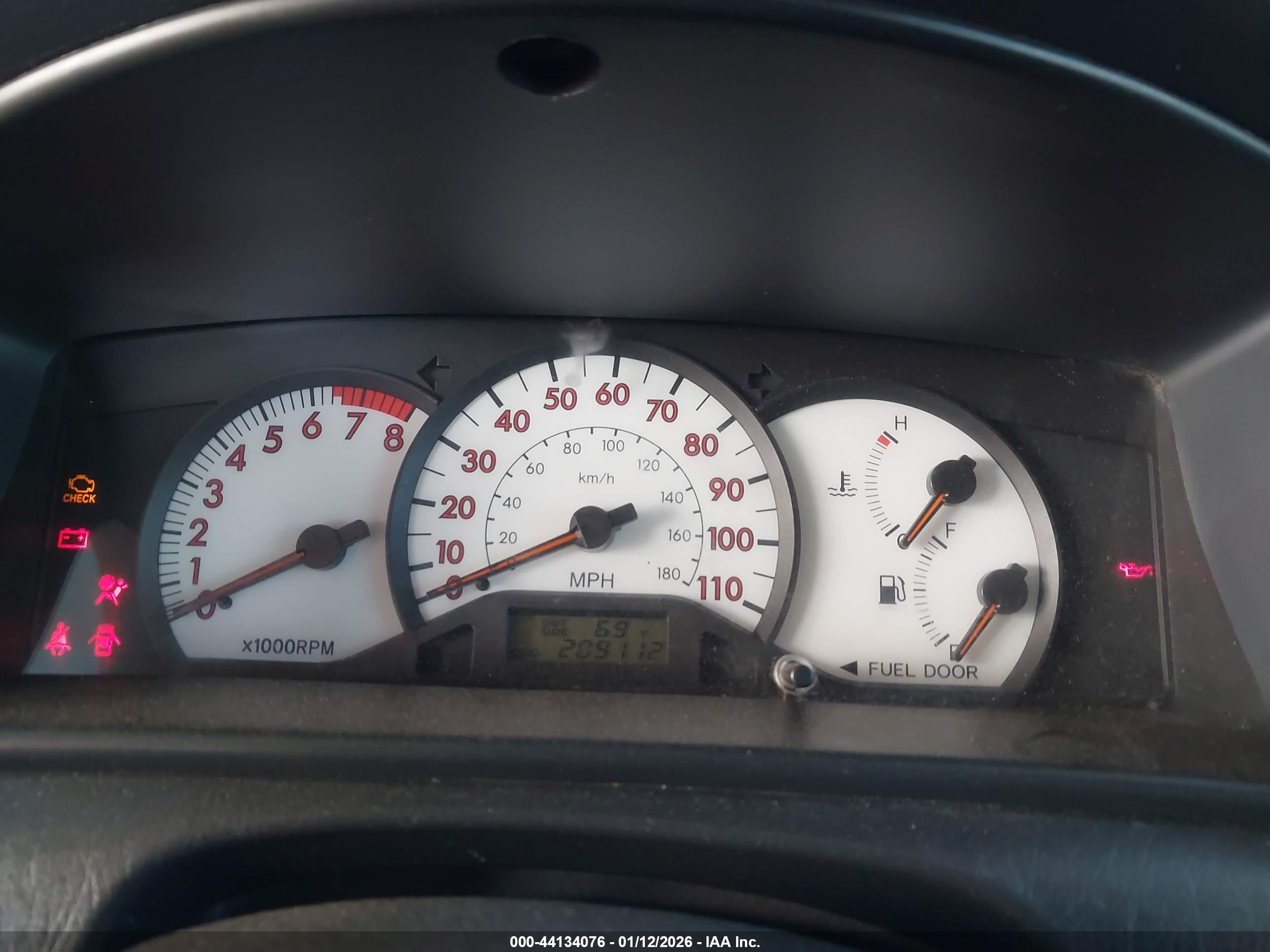 TOYOTA COROLLA image 7