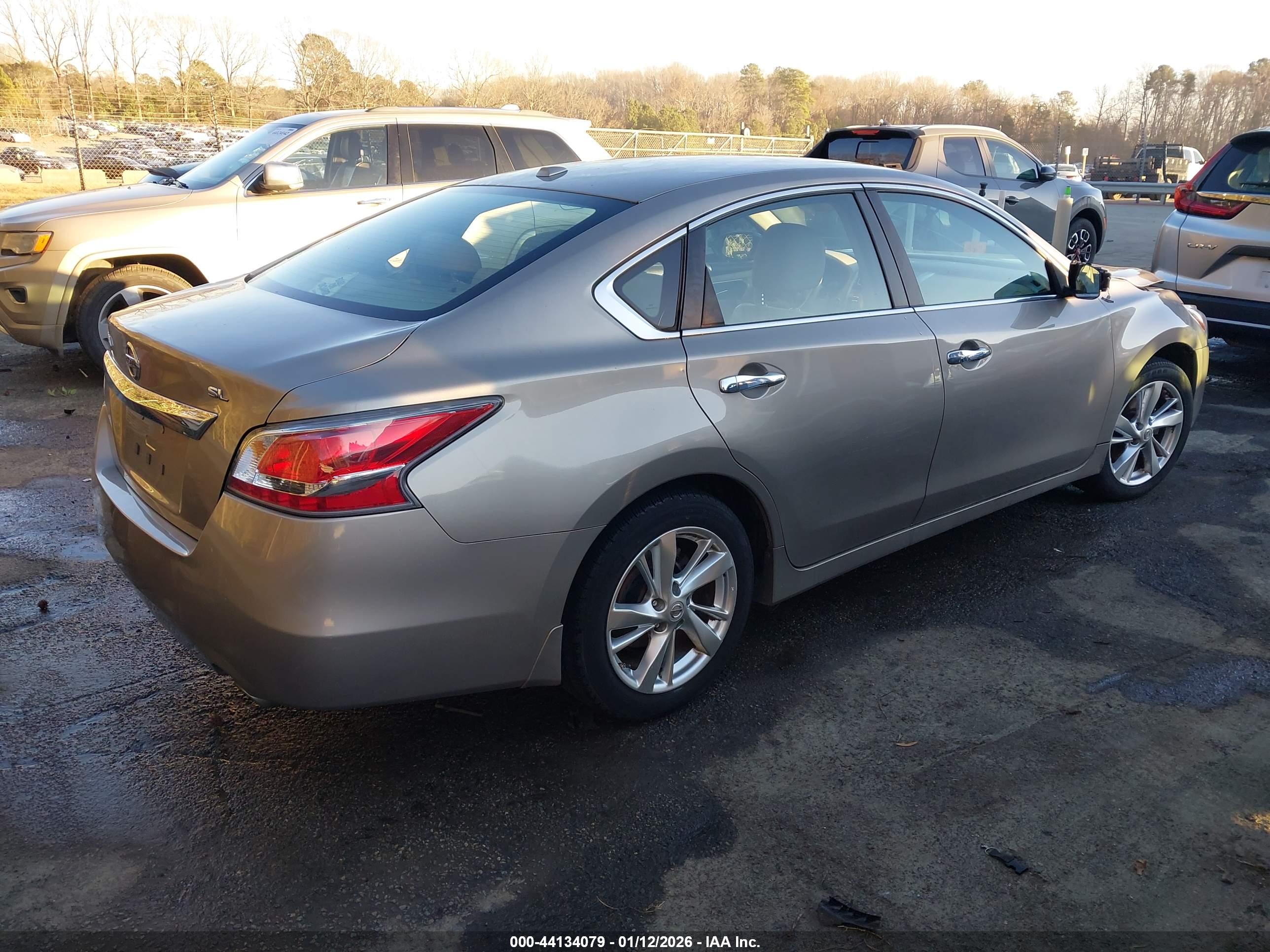 NISSAN ALTIMA image 4