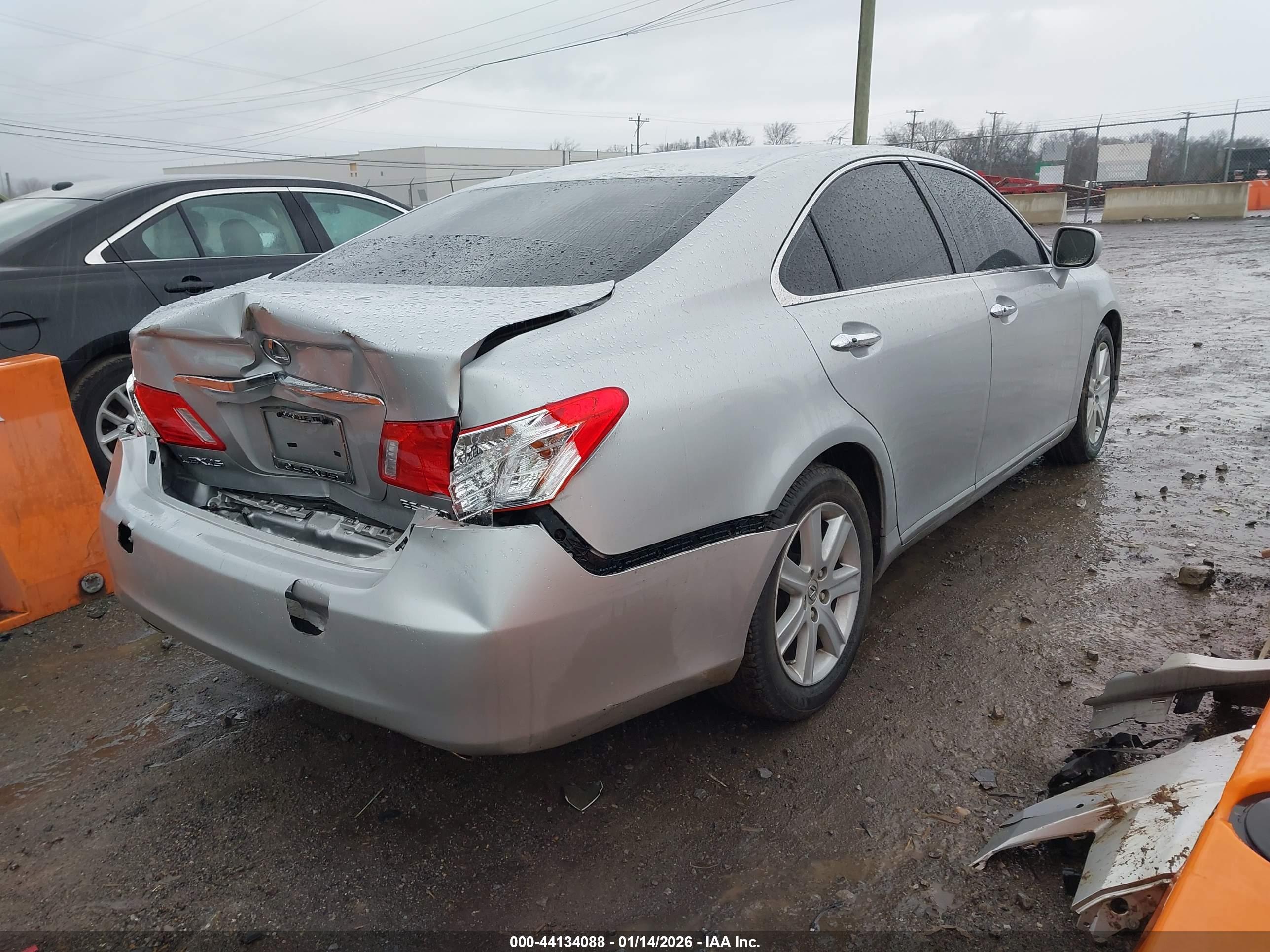 LEXUS ES image 4