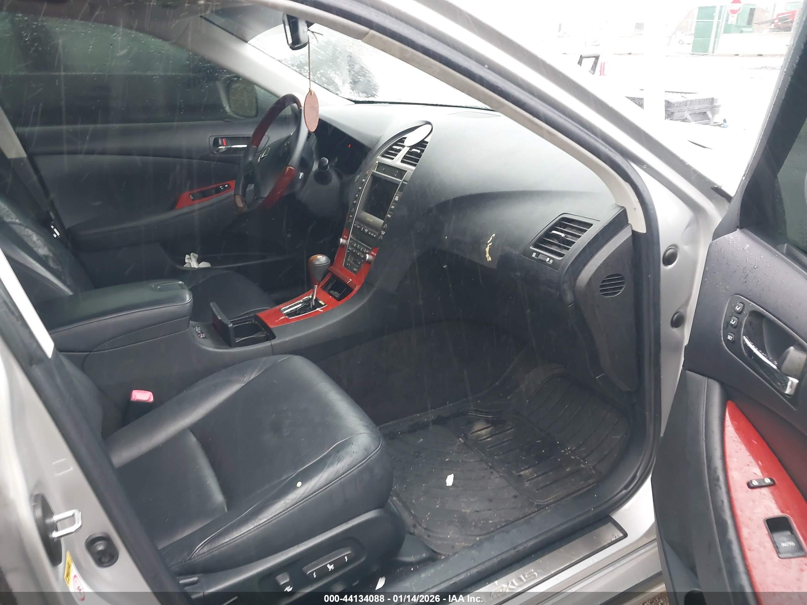 LEXUS ES image 5
