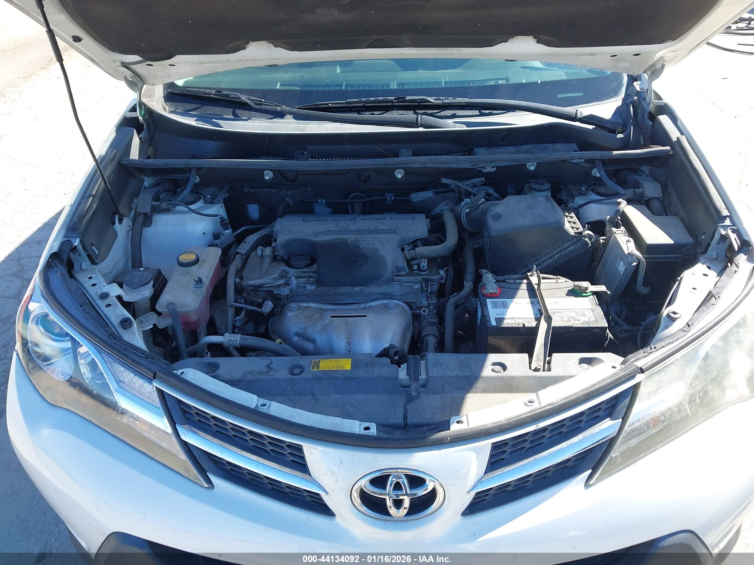 TOYOTA RAV4 image 10
