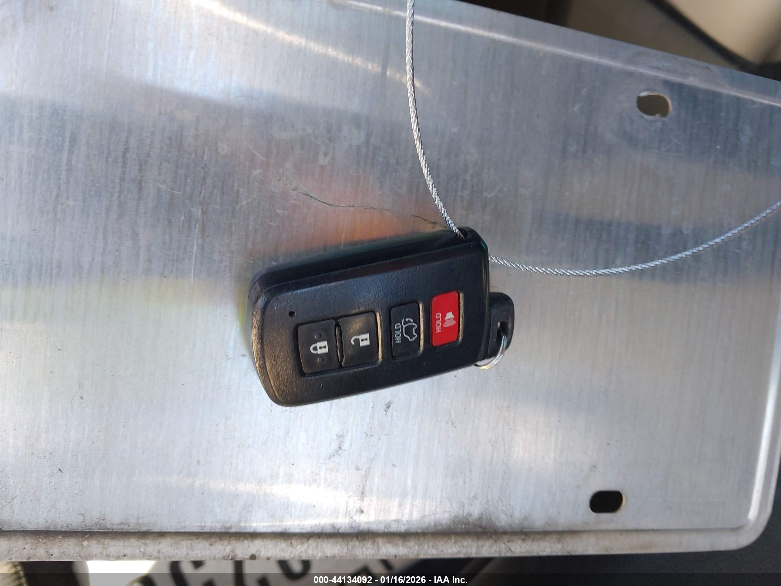 TOYOTA RAV4 image 11