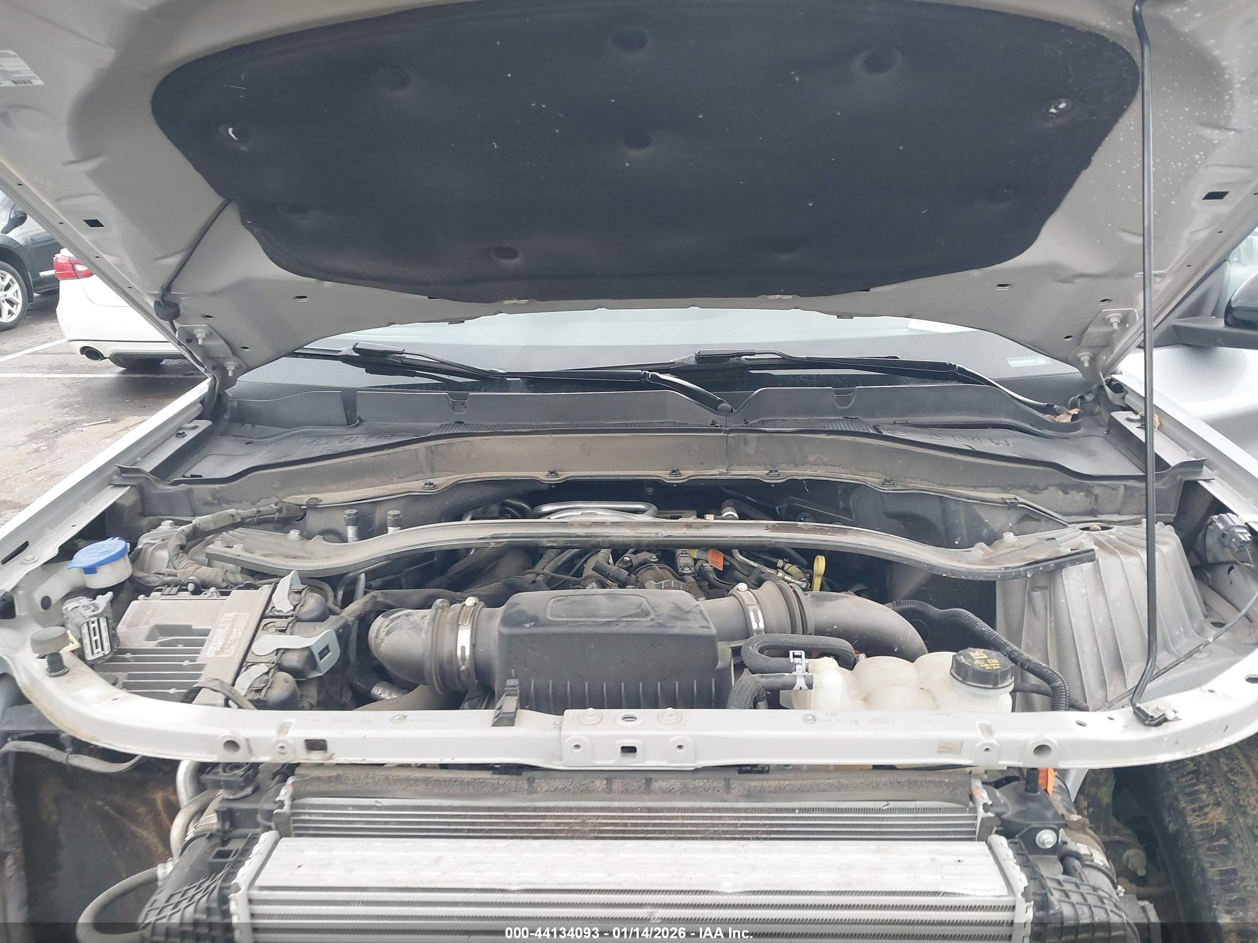 FORD EXPLORER image 10