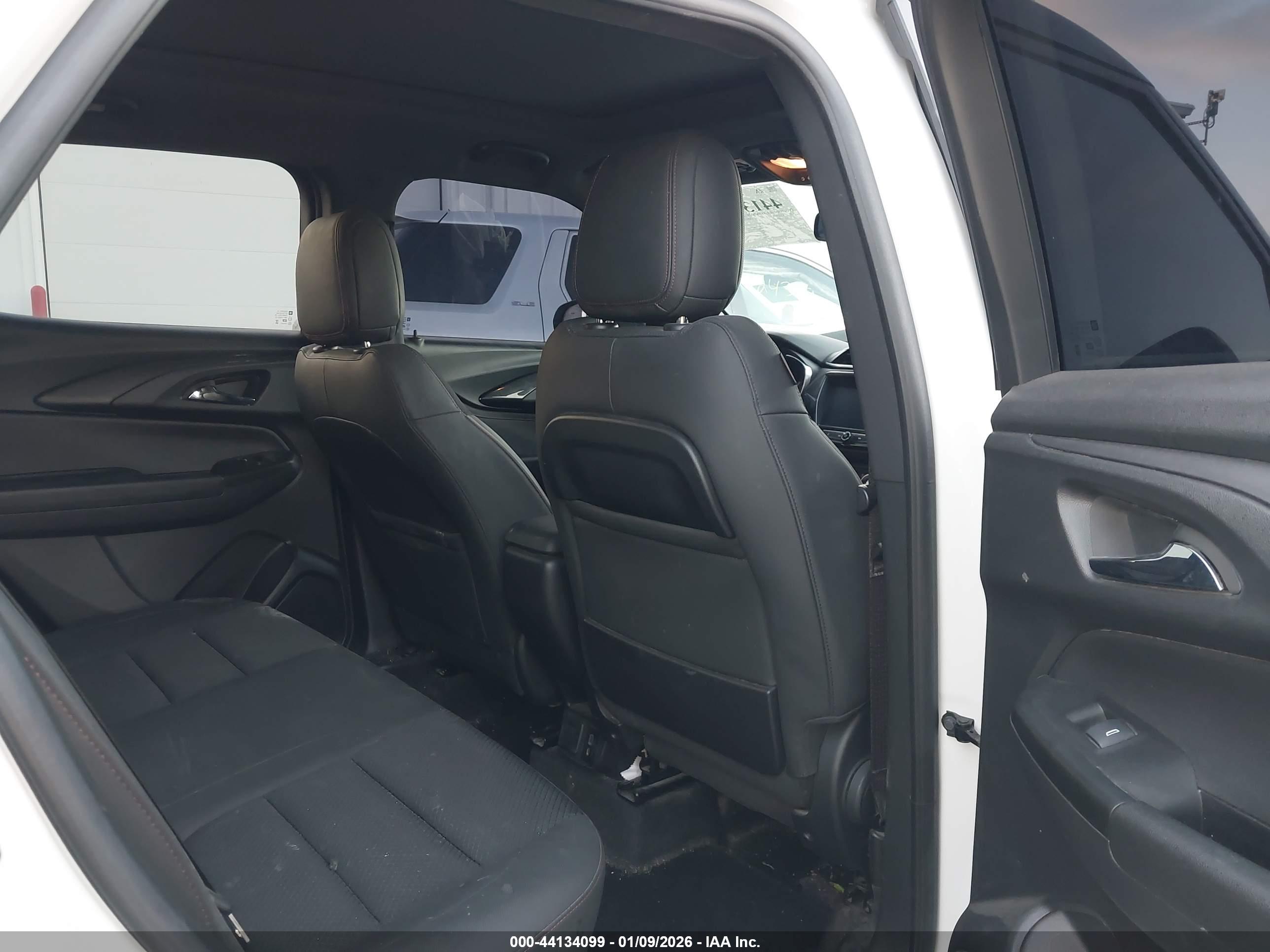 CHEVROLET TRAILBLAZER image 8