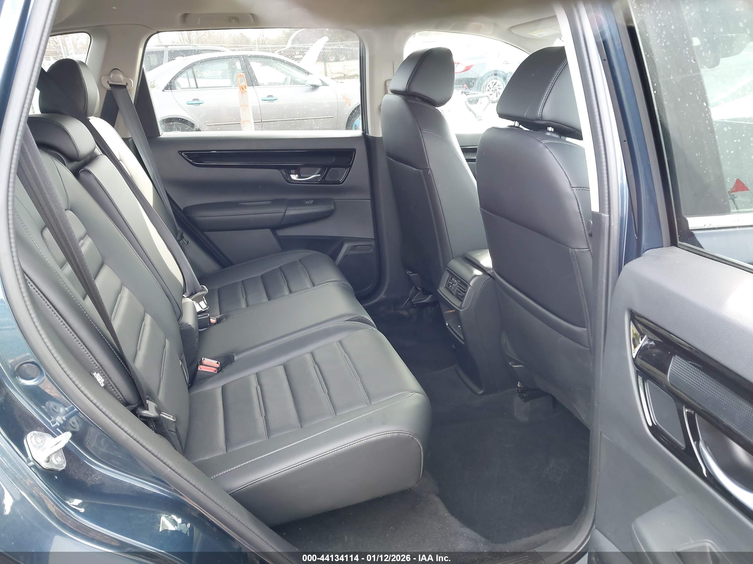 HONDA CR-V image 8