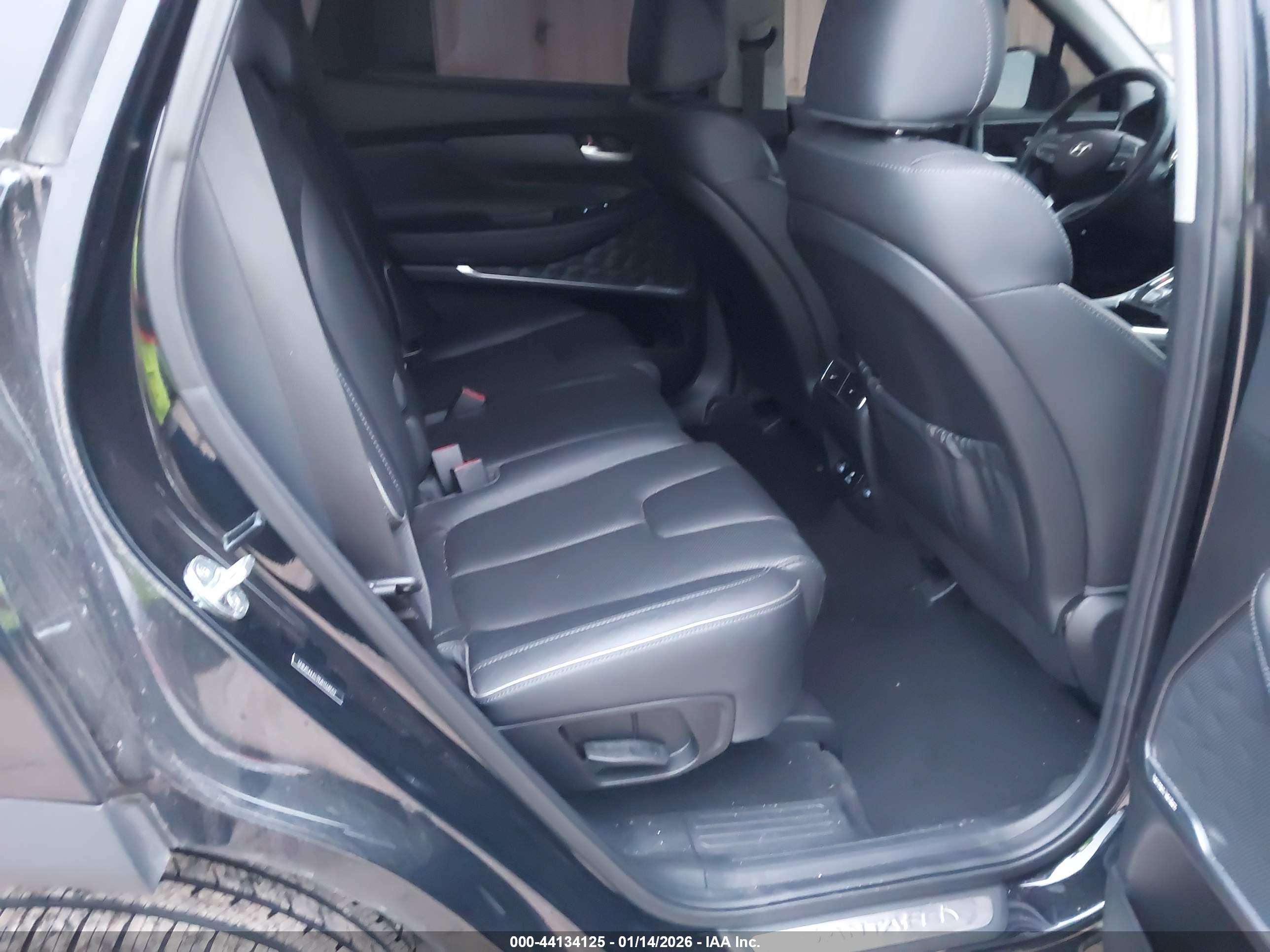 HYUNDAI SANTA image 8
