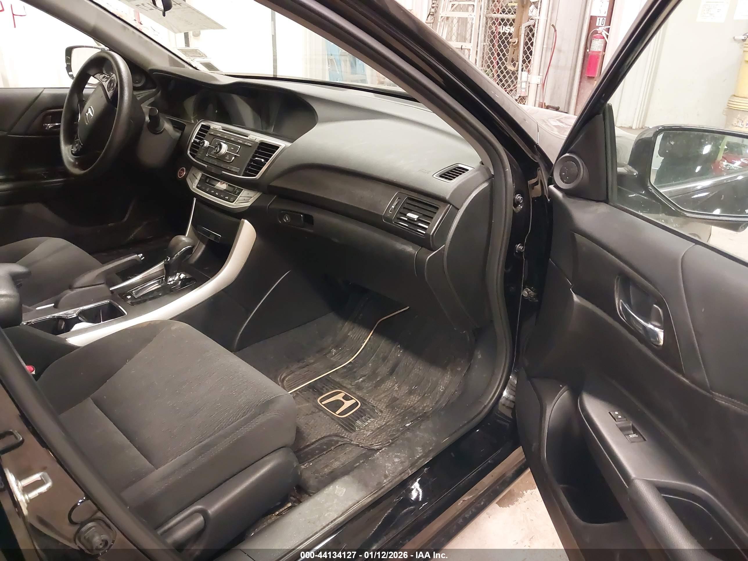 HONDA ACCORD image 5