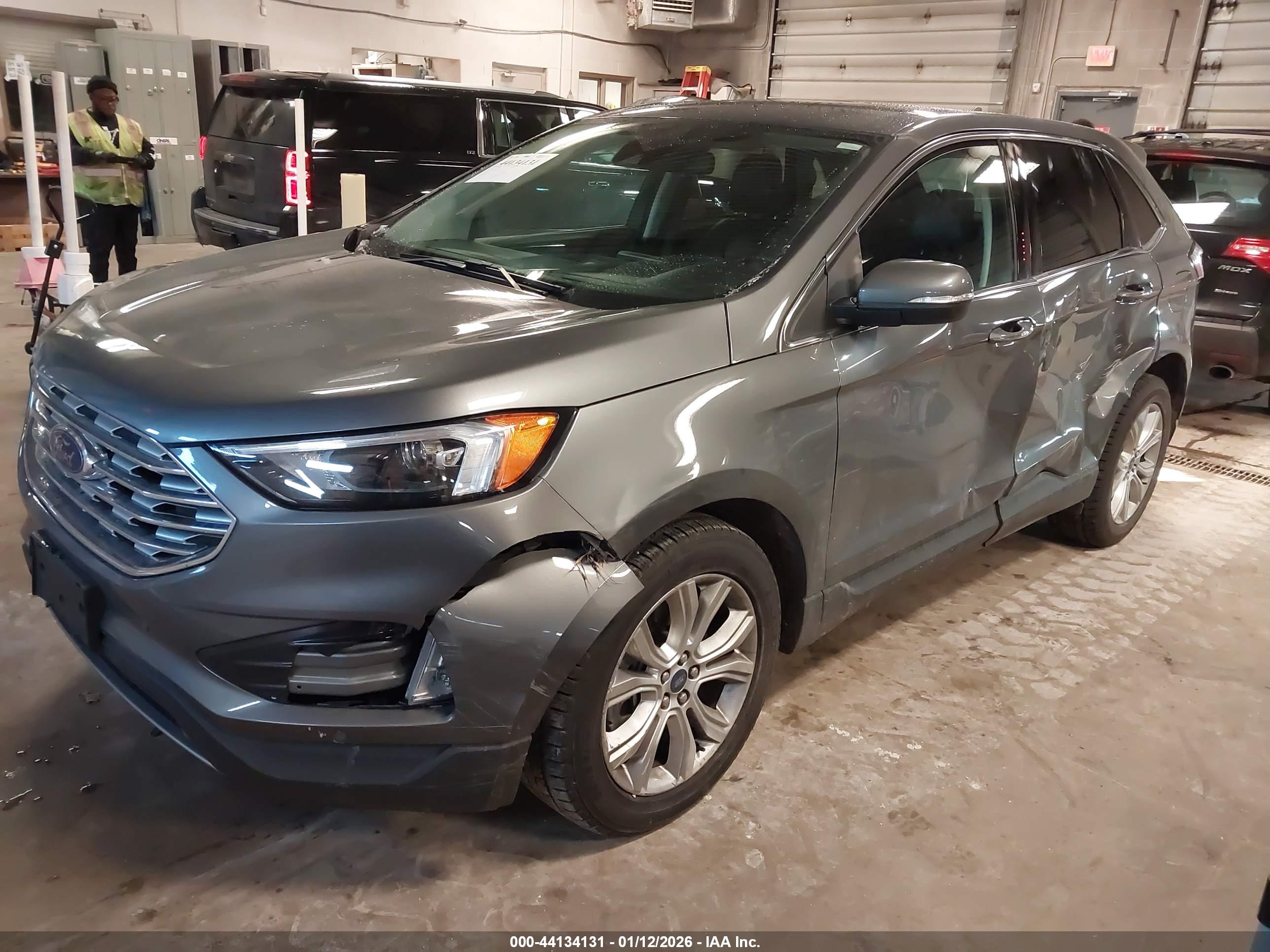 FORD EDGE image 2