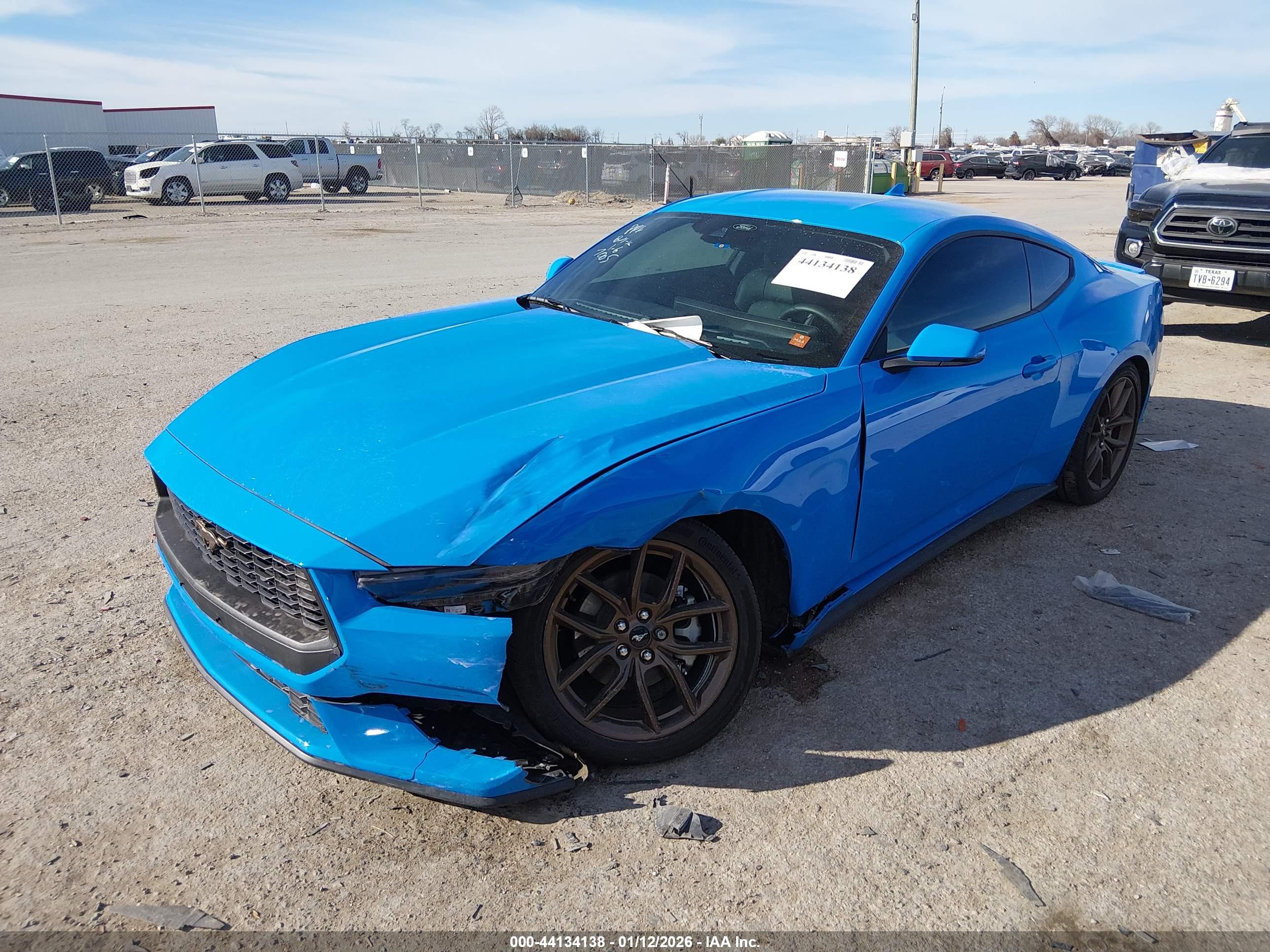FORD MUSTANG image 2