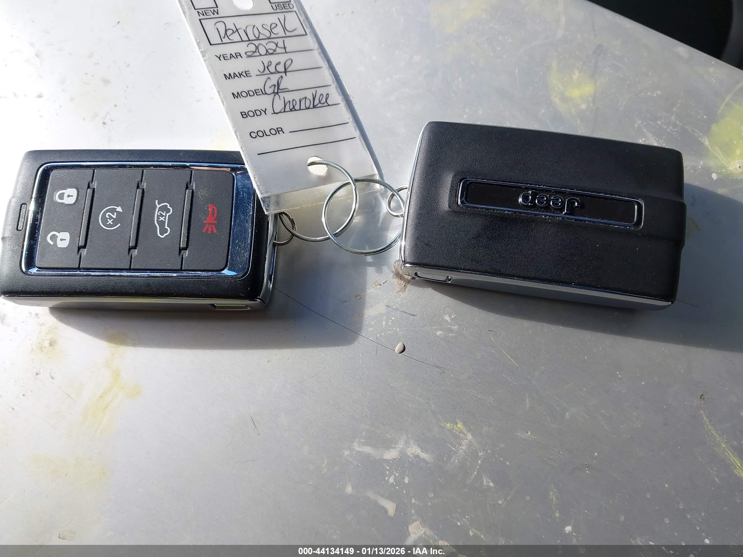 JEEP GRAND image 11