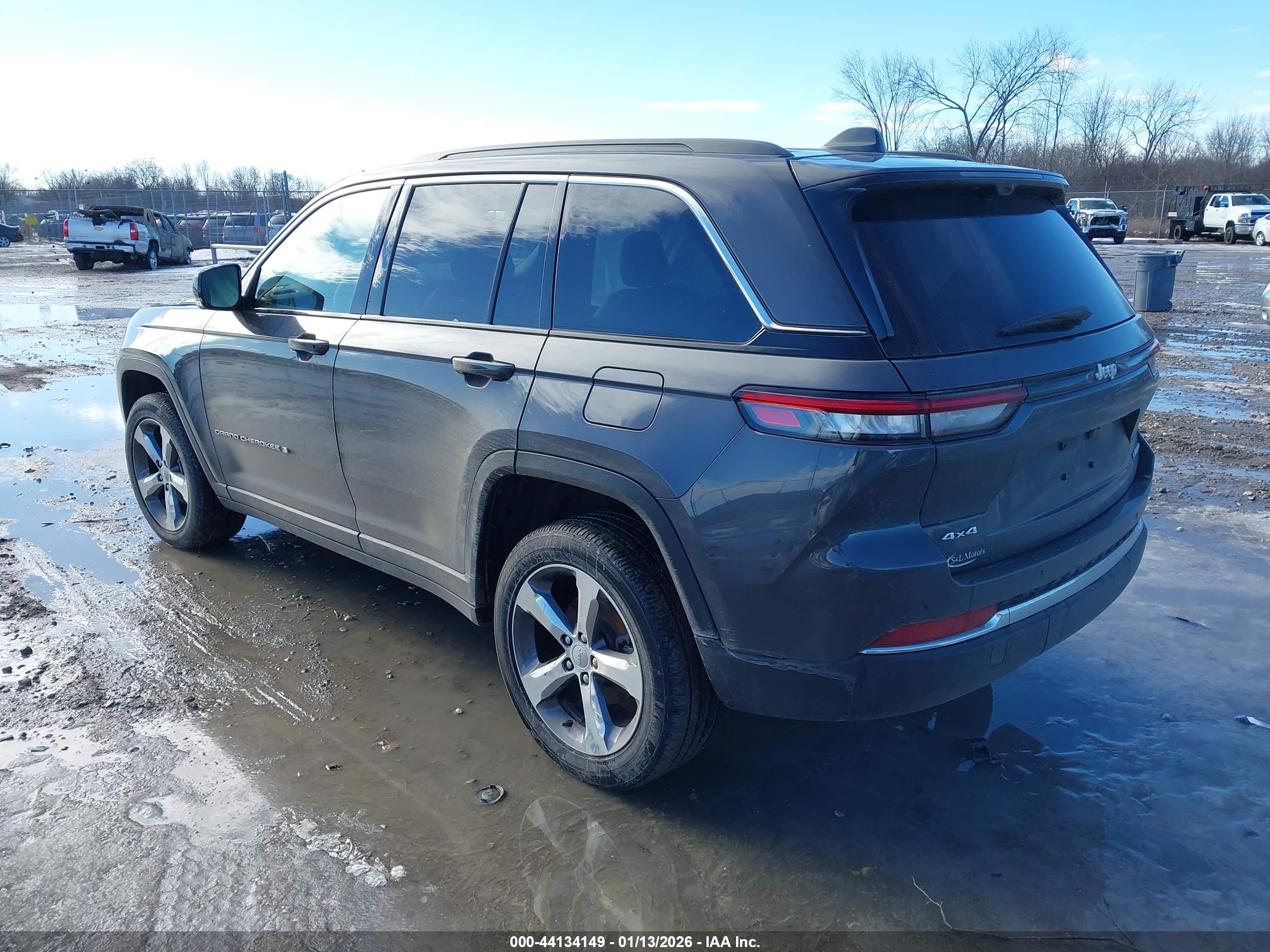 JEEP GRAND image 3