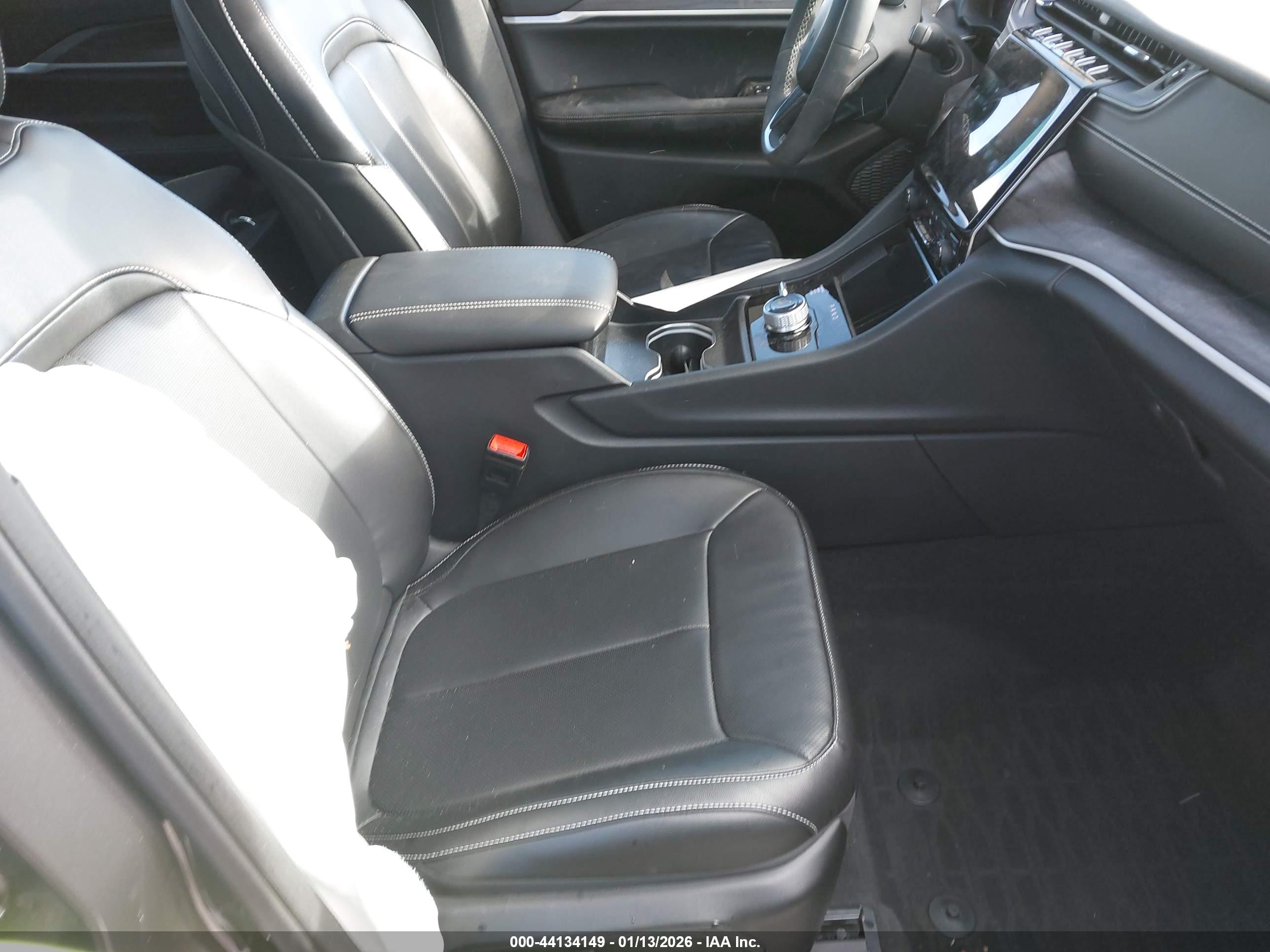 JEEP GRAND image 5