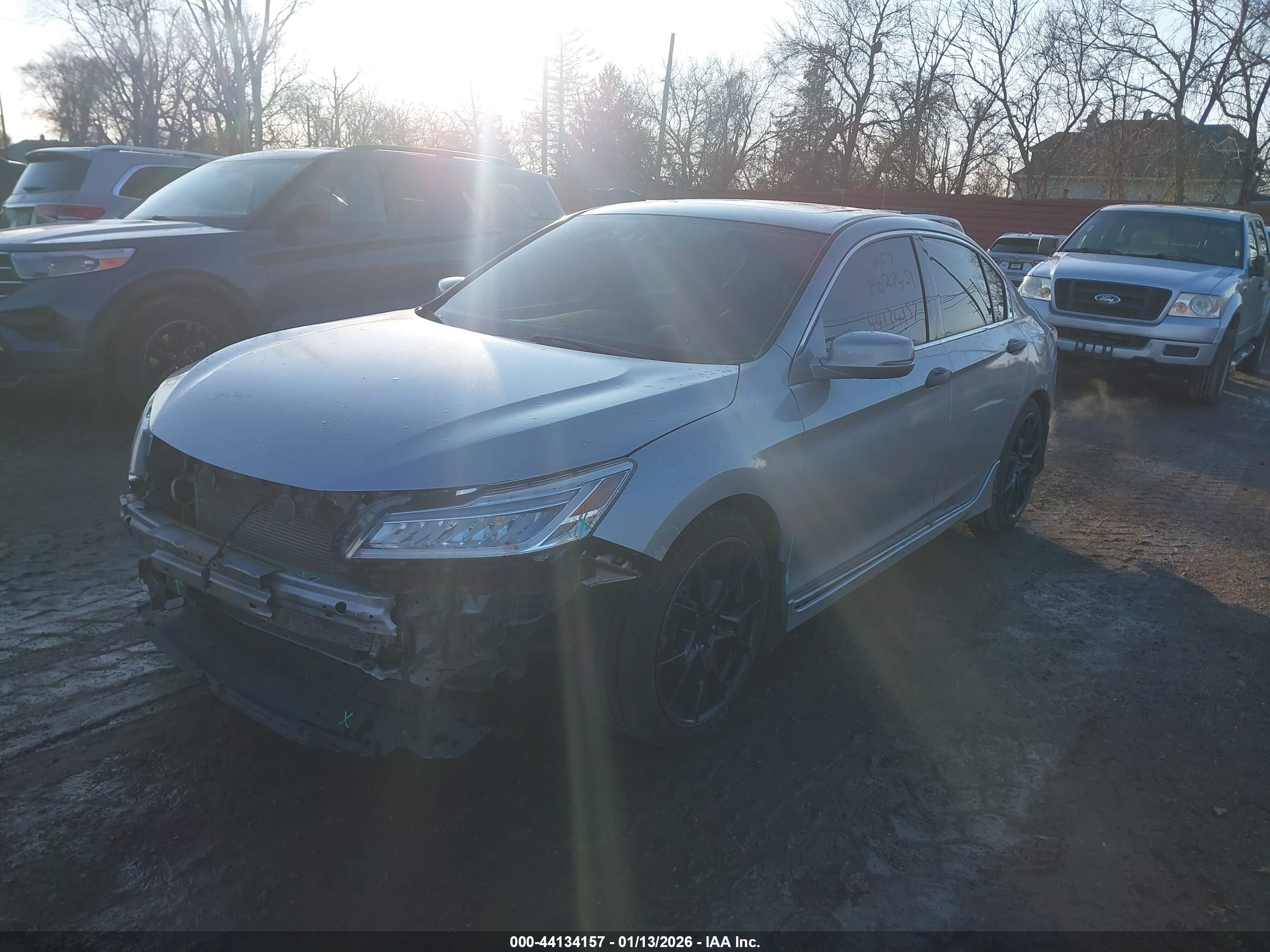 HONDA ACCORD image 2