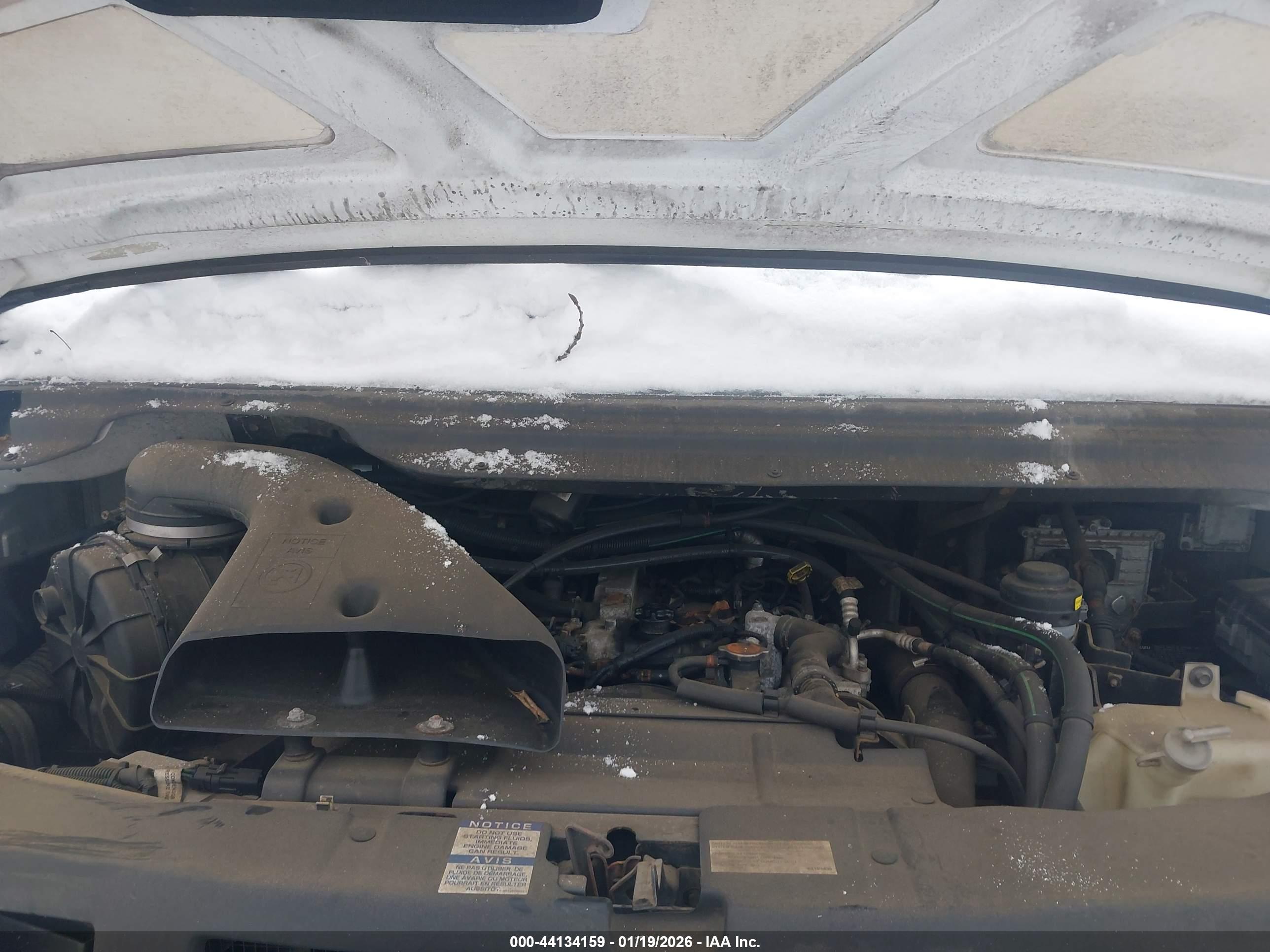 ISUZU REACH image 10