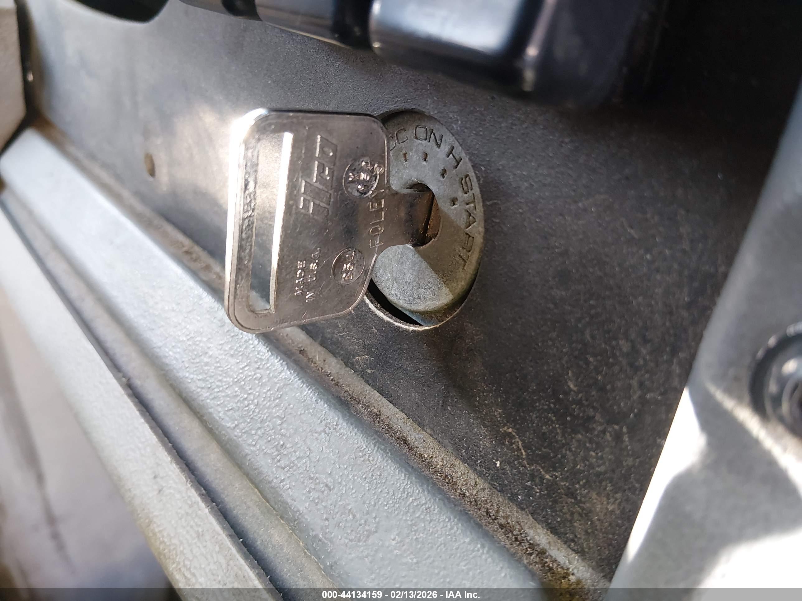 ISUZU REACH image 11