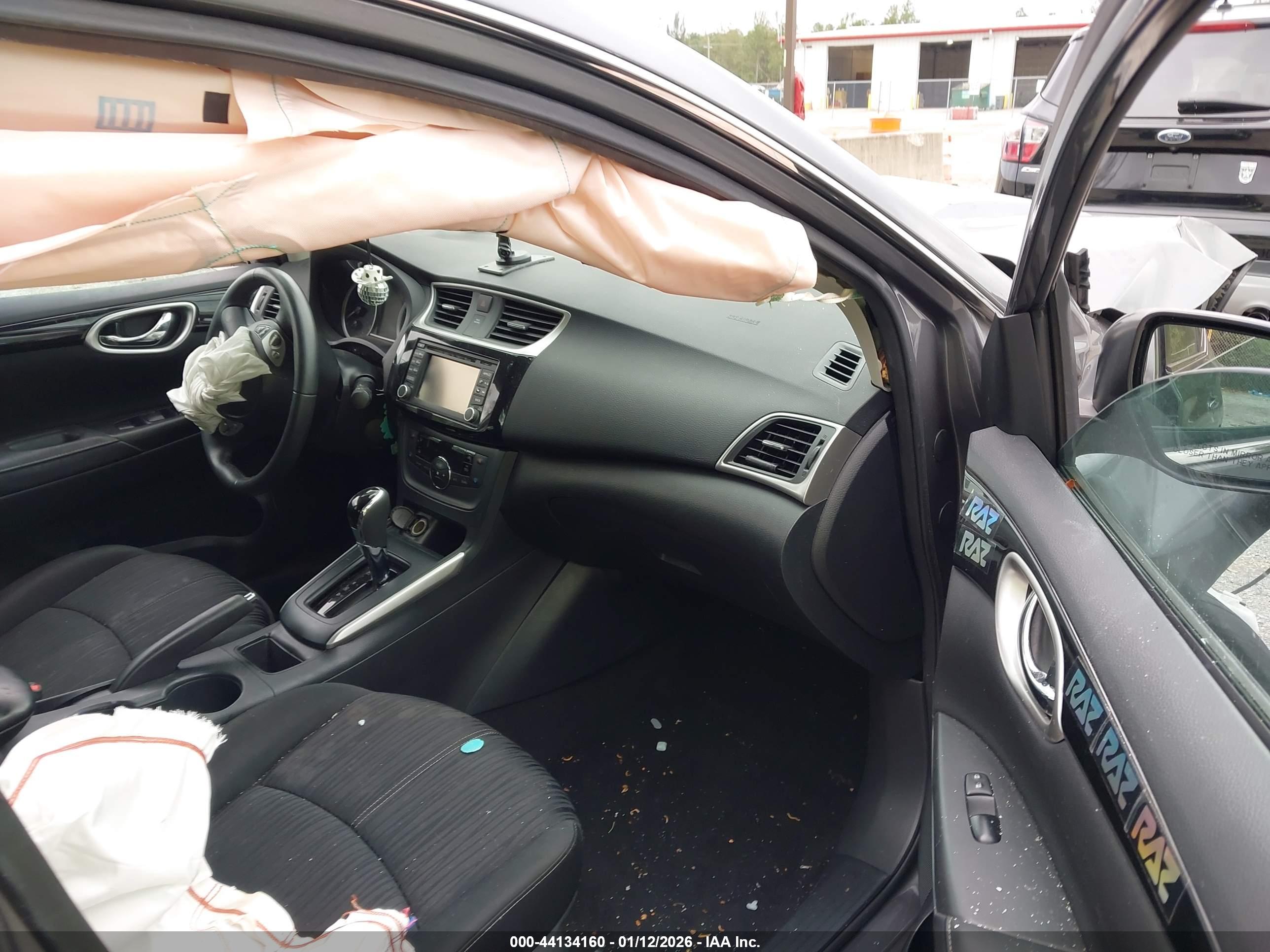 NISSAN SENTRA image 5