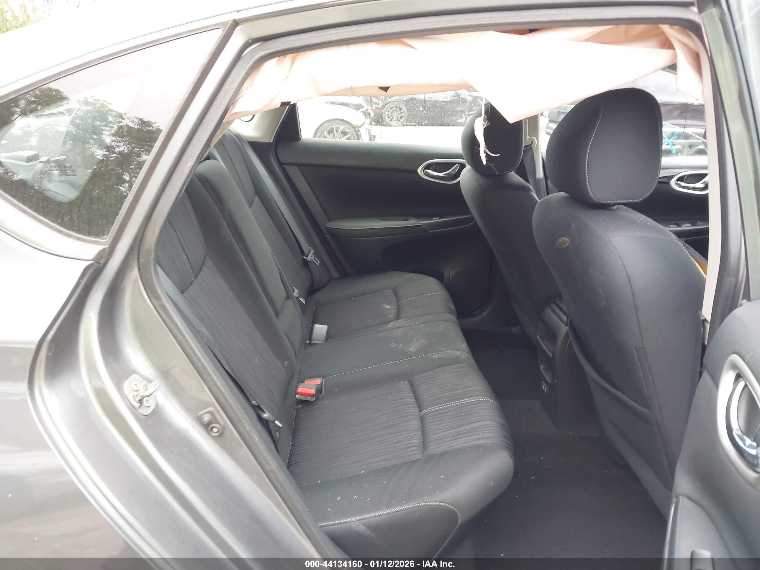 NISSAN SENTRA image 8