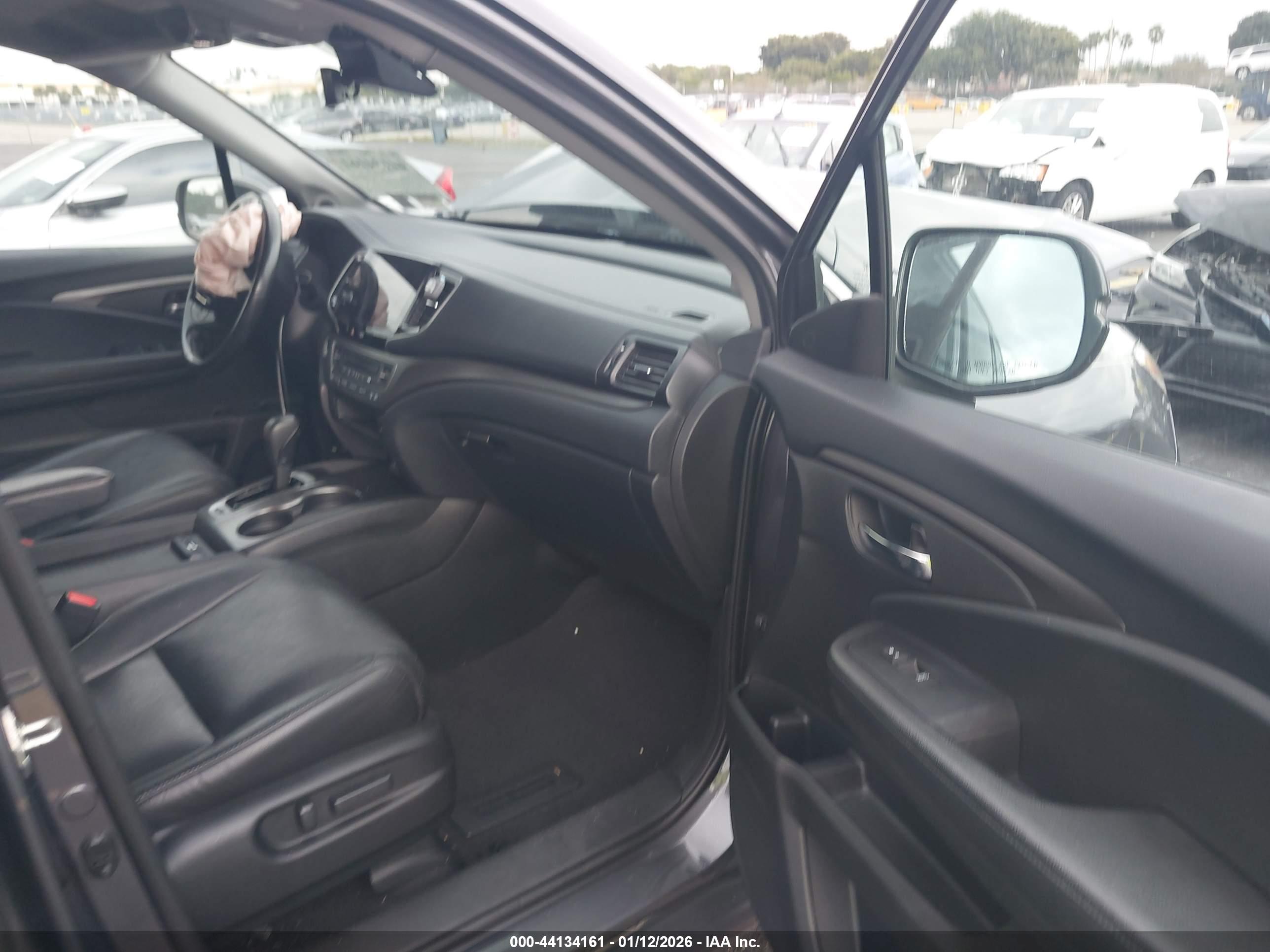 HONDA PILOT image 5