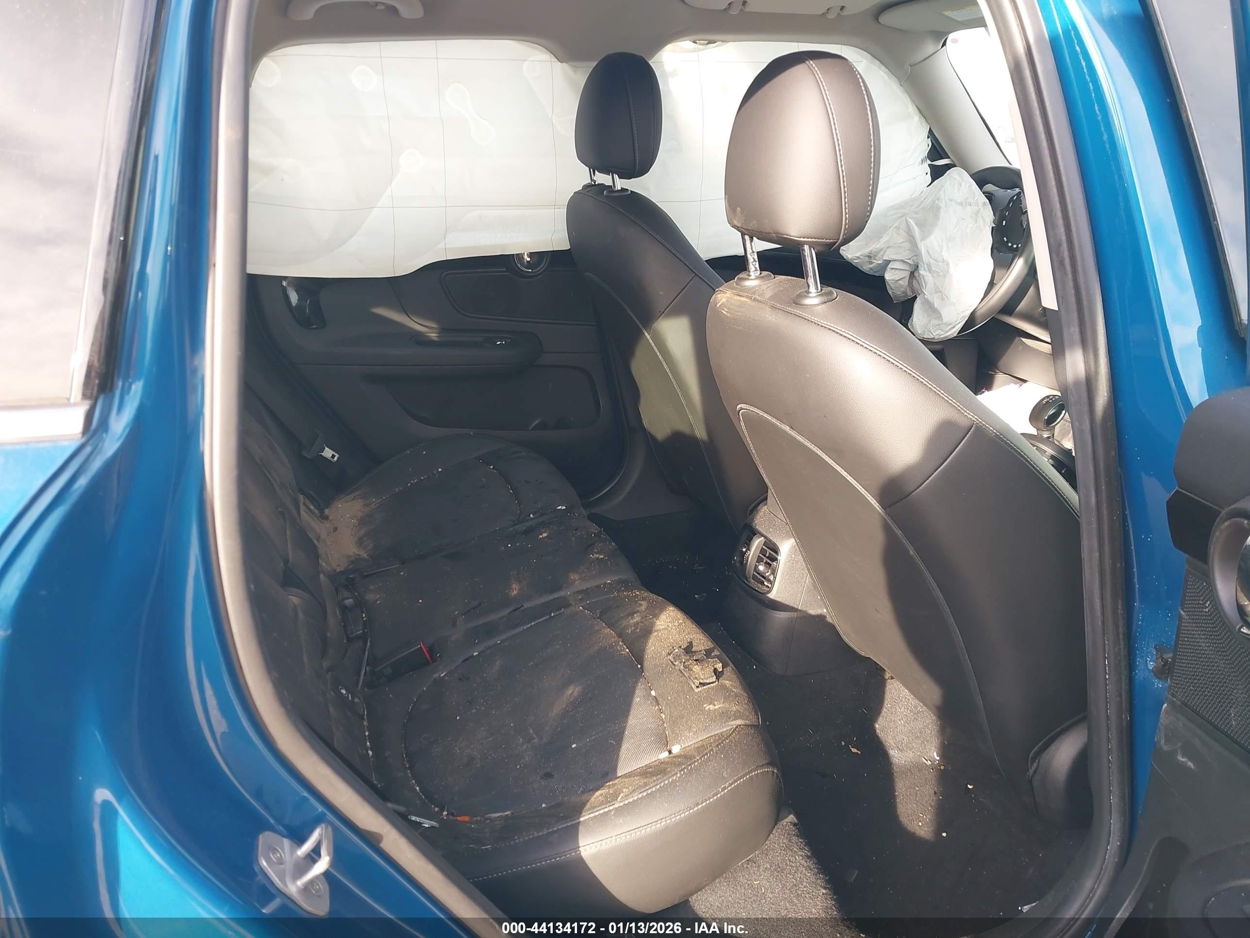 MINI COUNTRYMAN image 8