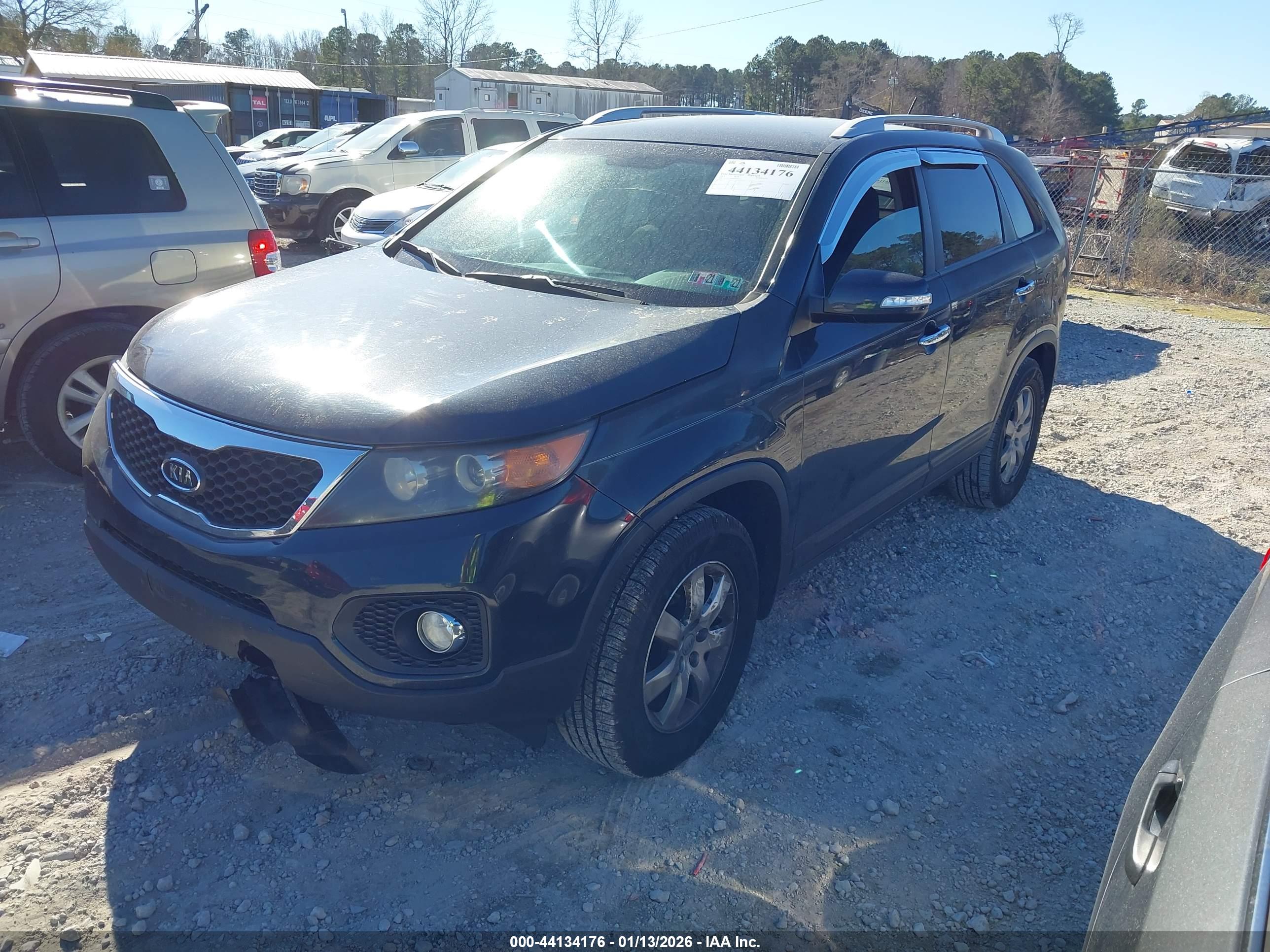 KIA SORENTO image 2