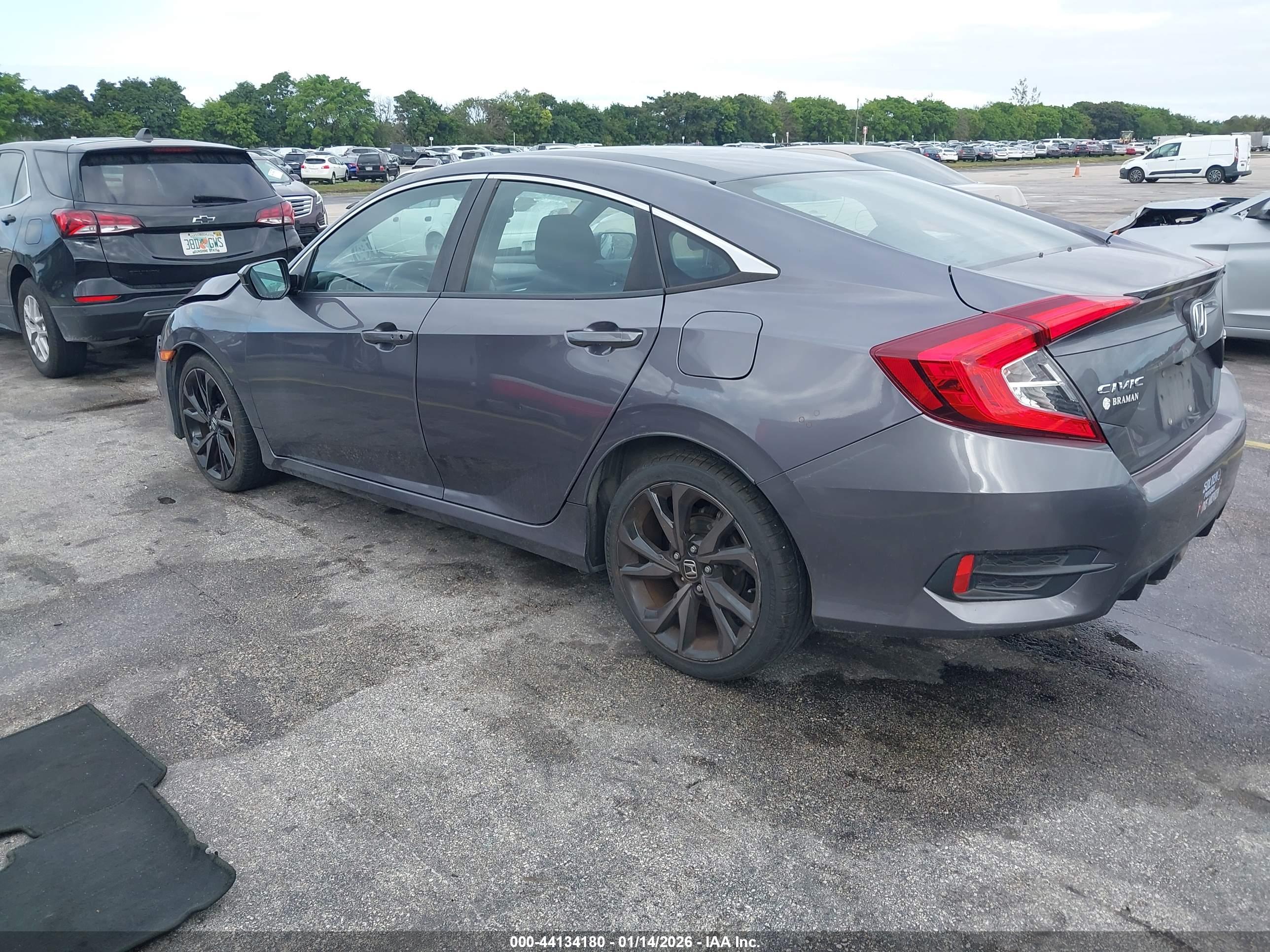 HONDA CIVIC image 3