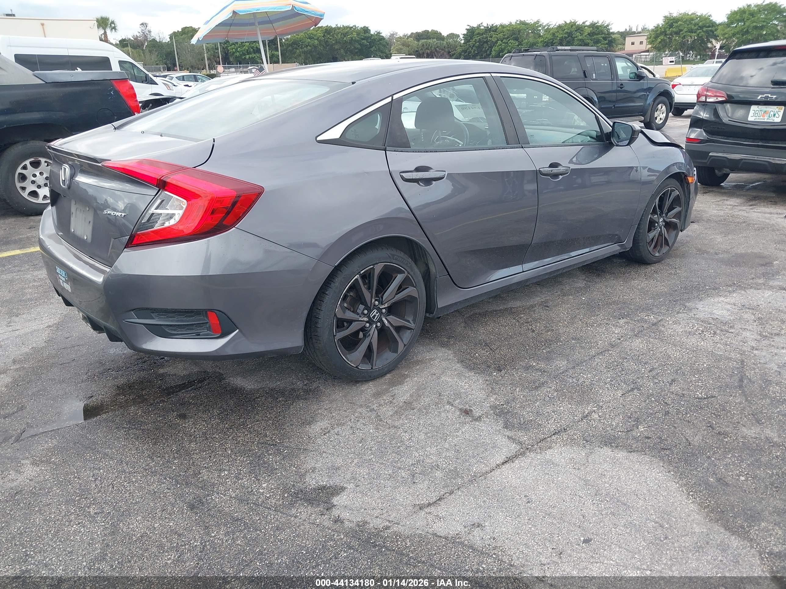 HONDA CIVIC image 4