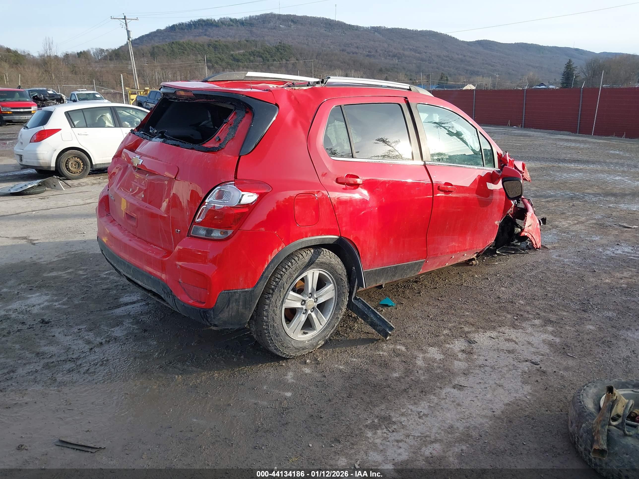 CHEVROLET TRAX image 4