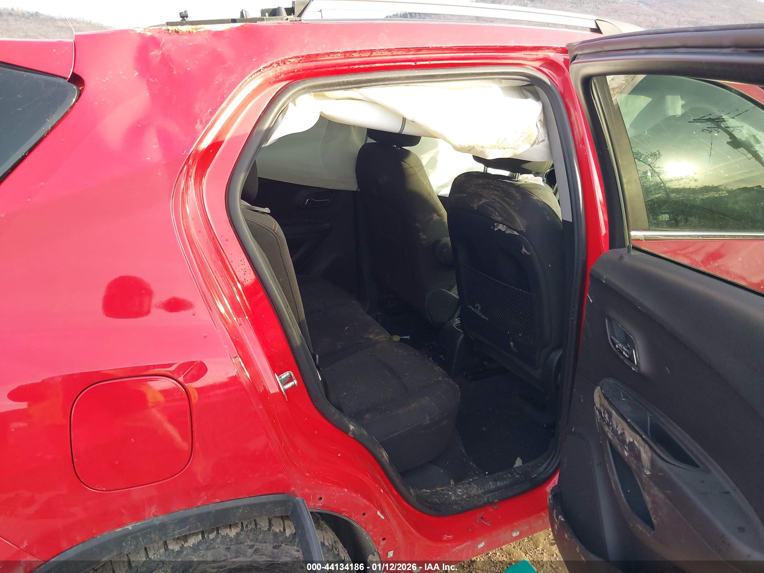 CHEVROLET TRAX image 8