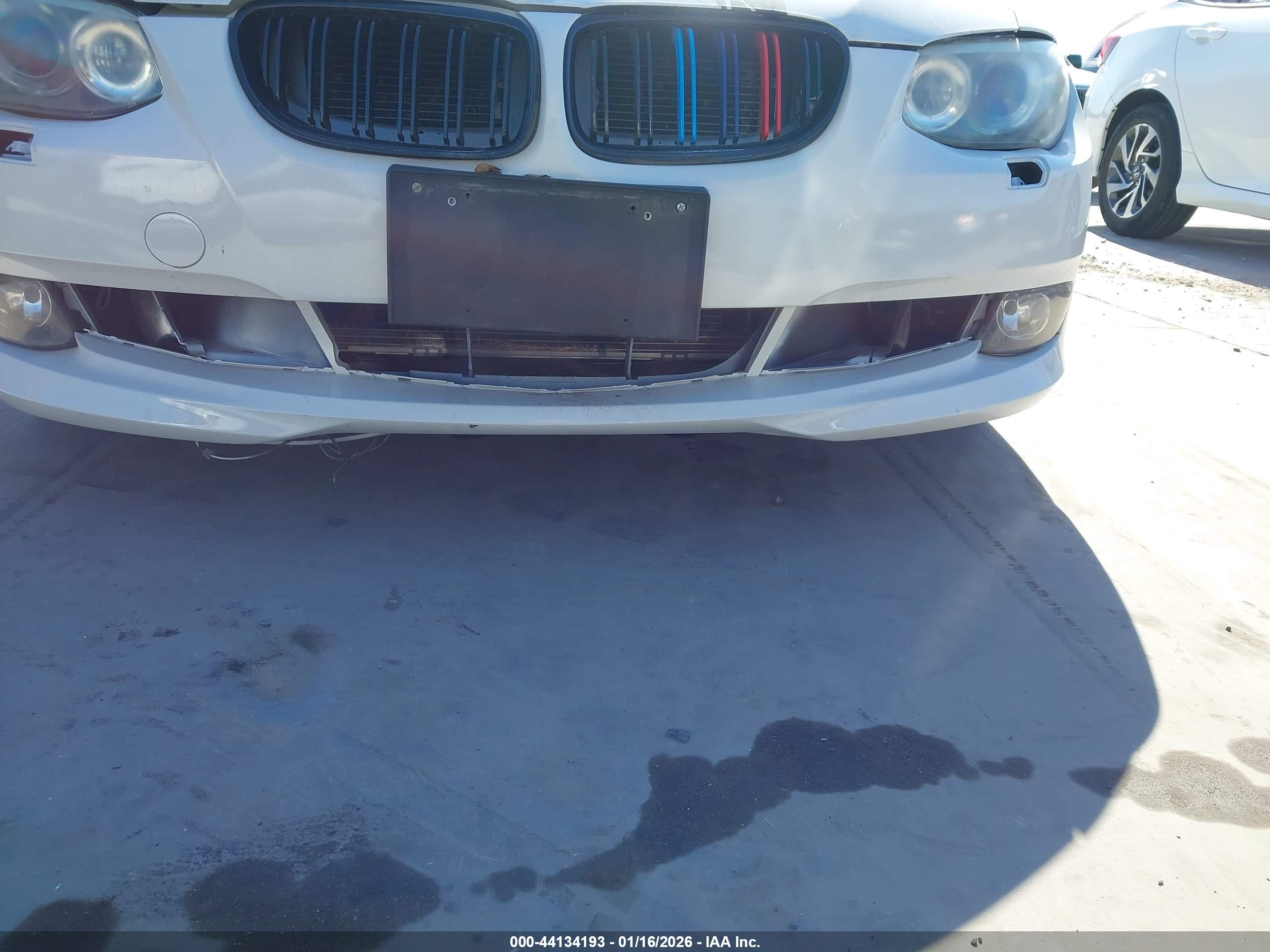 BMW 328I image 6