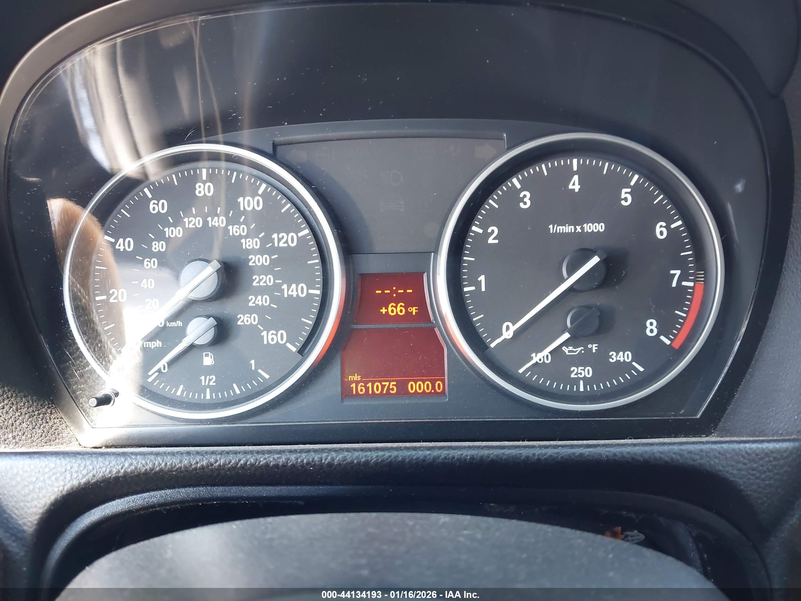 BMW 328I image 7