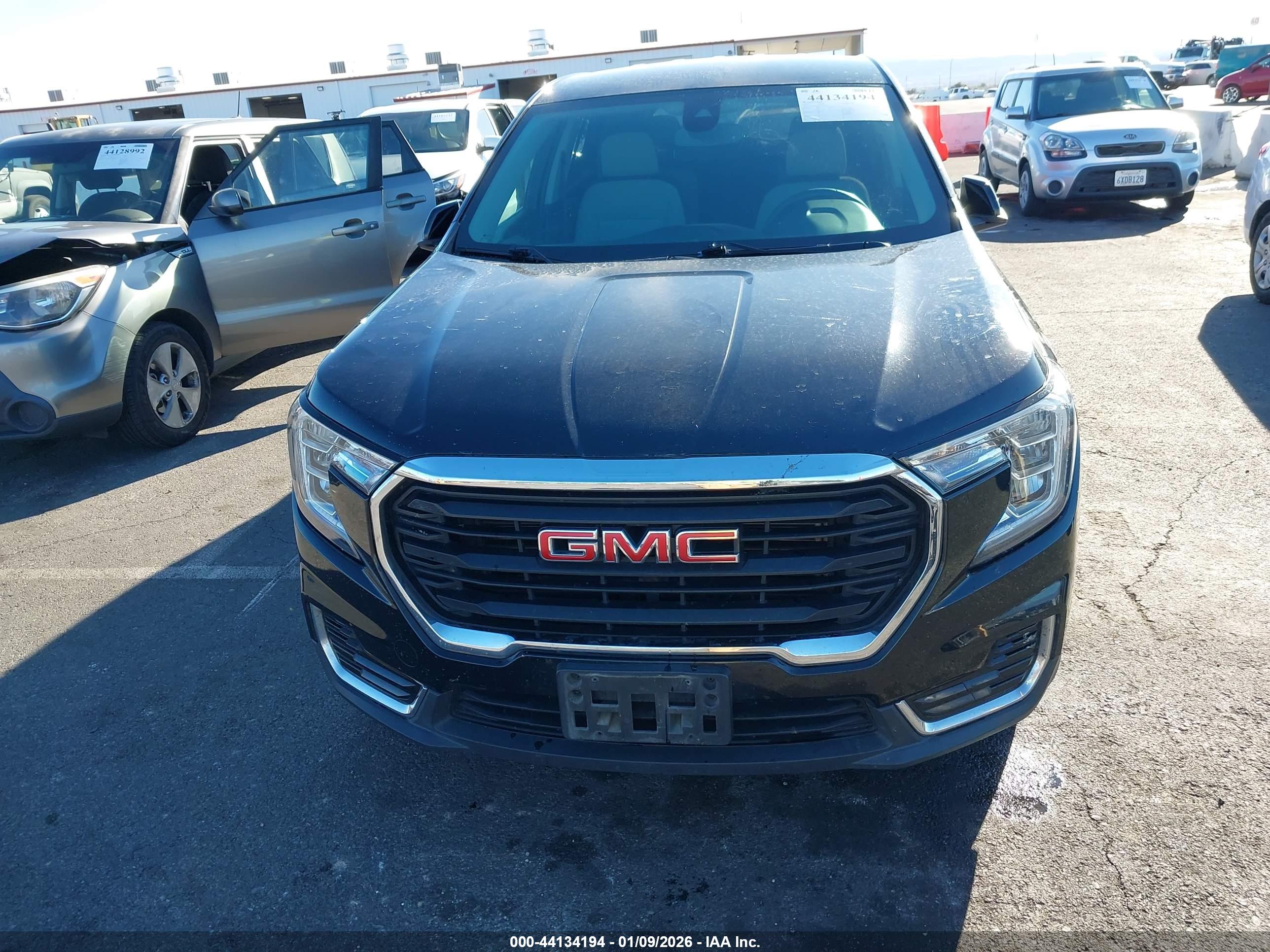 GMC TERRAIN image 6