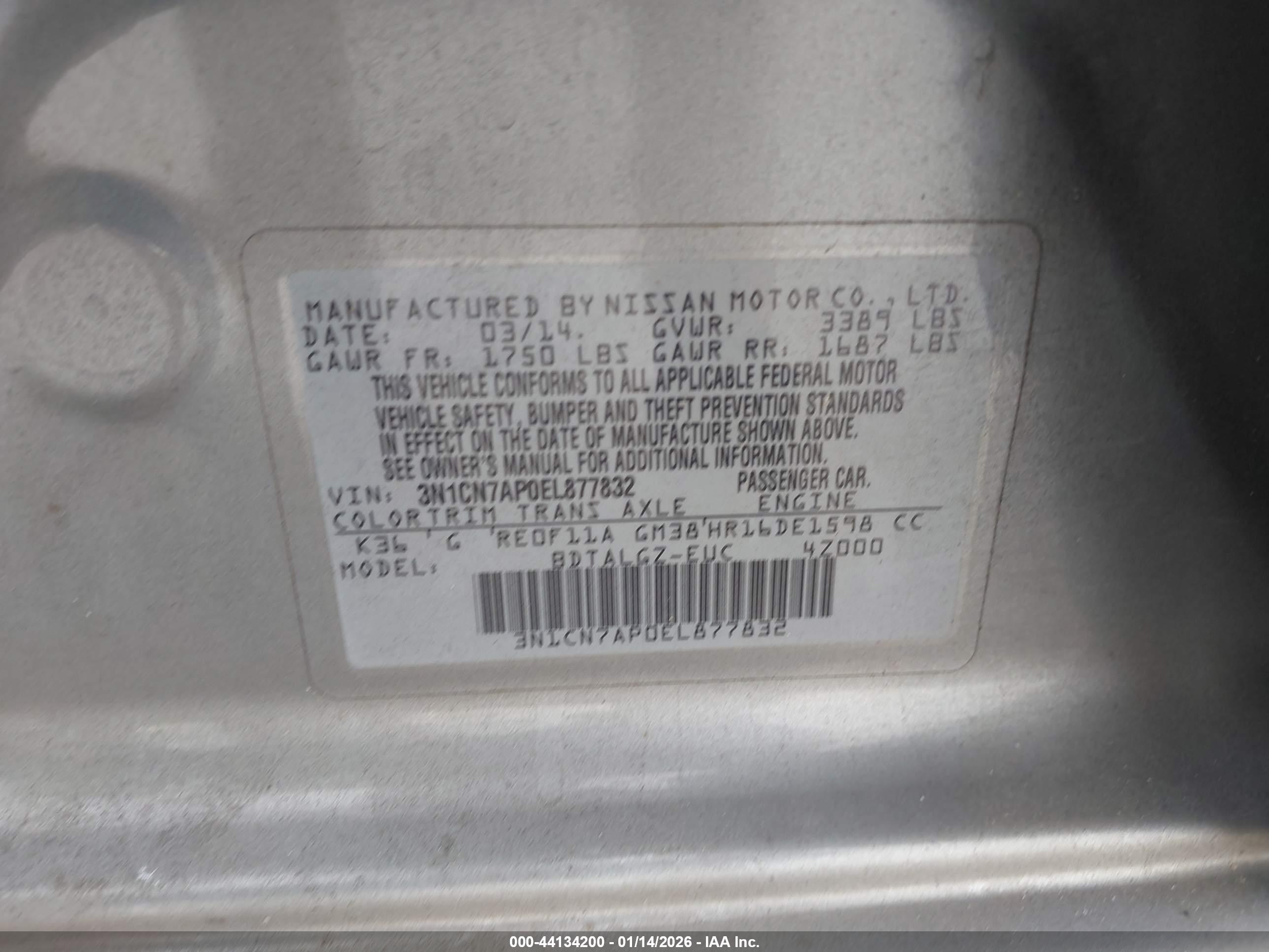 NISSAN VERSA image 9
