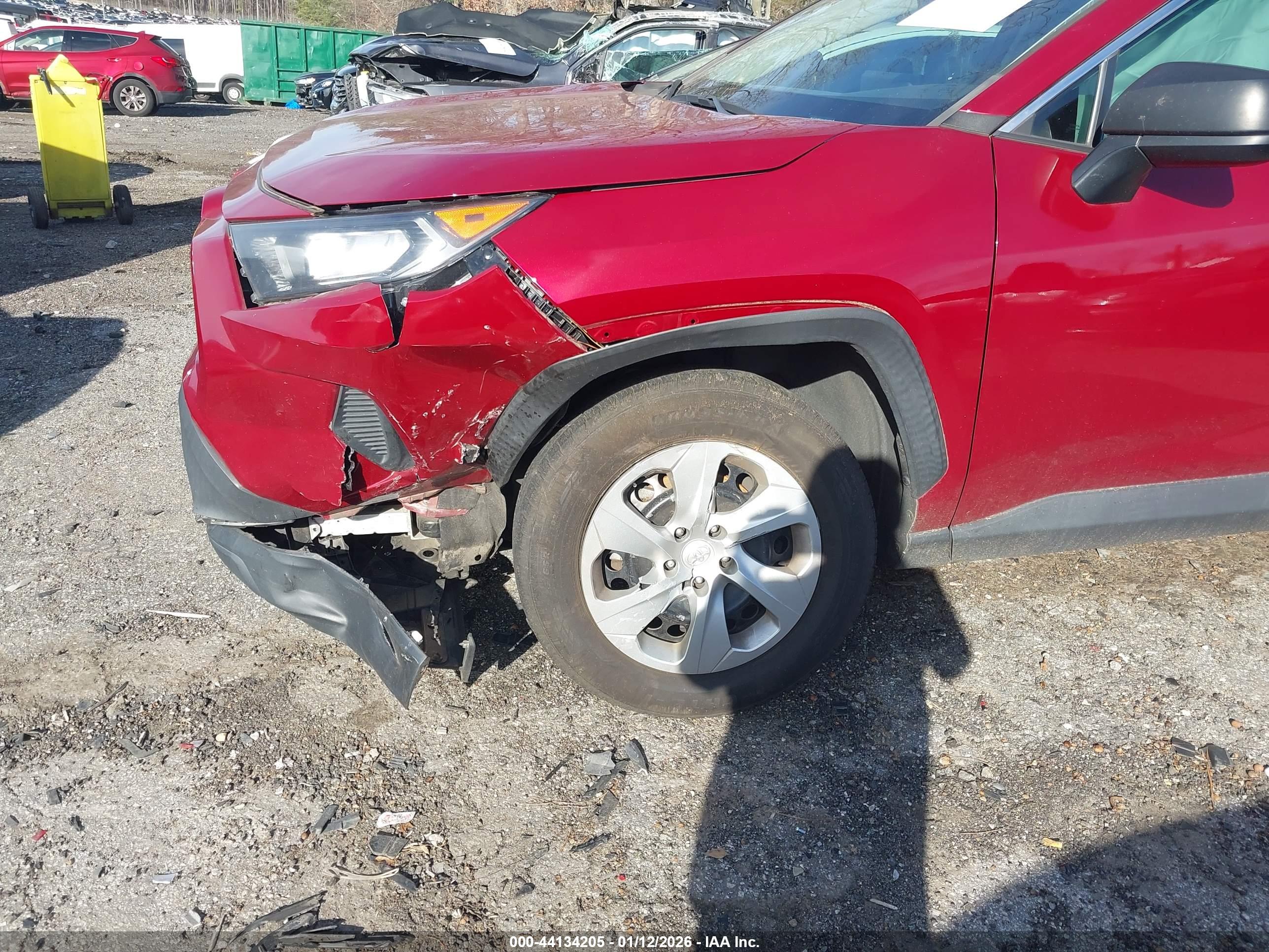 TOYOTA RAV4 image 6