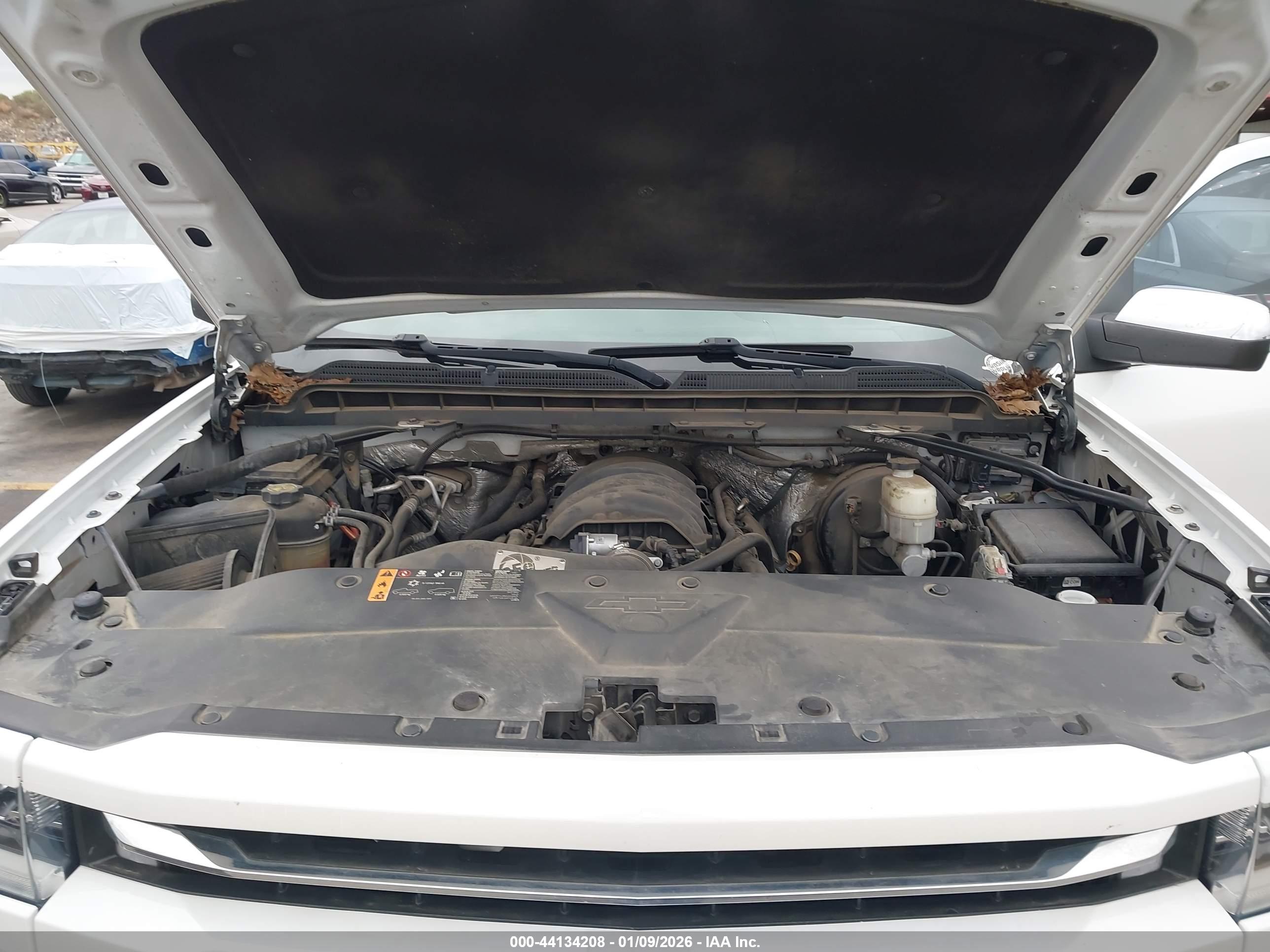 CHEVROLET SILVERADO image 10