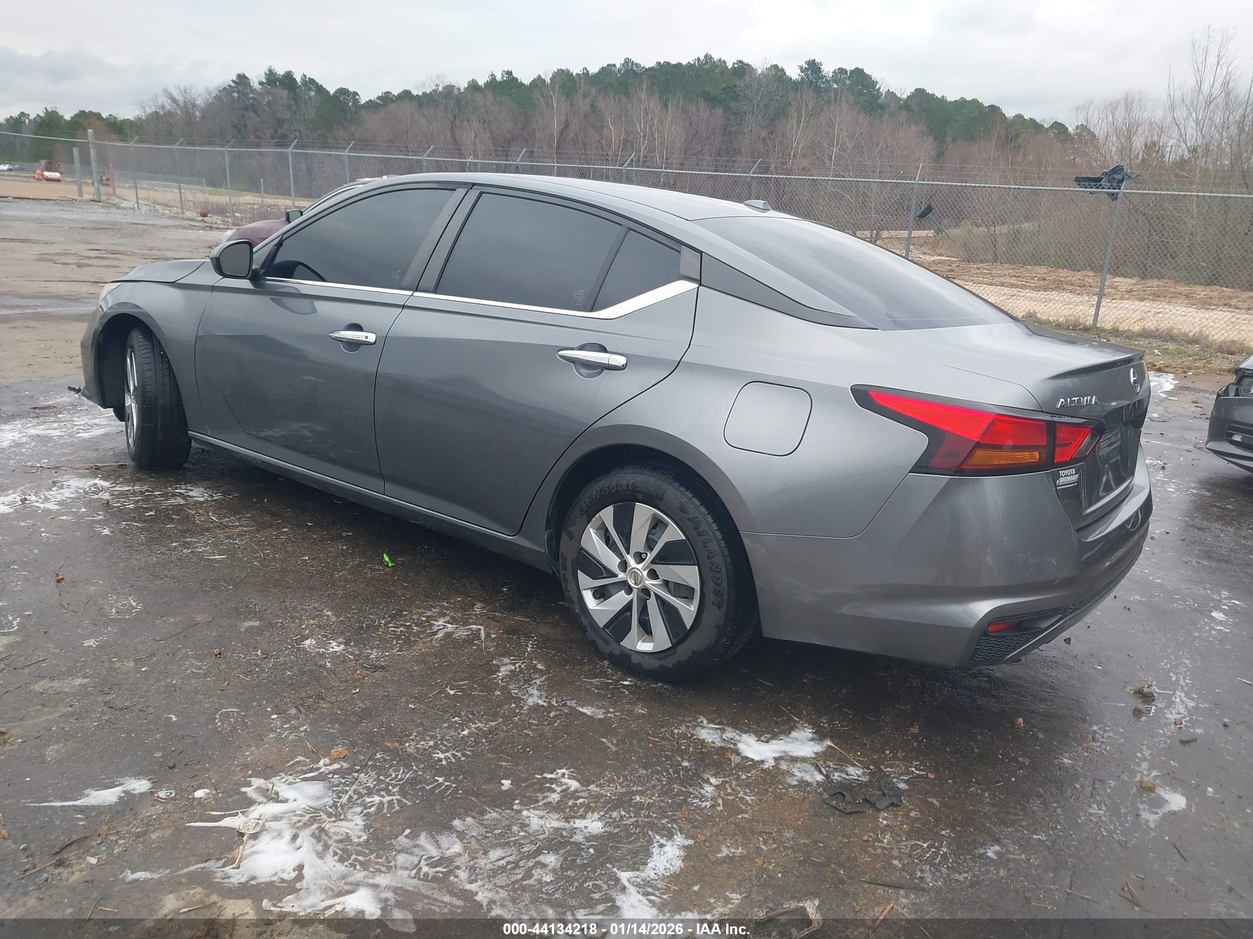 NISSAN ALTIMA image 3